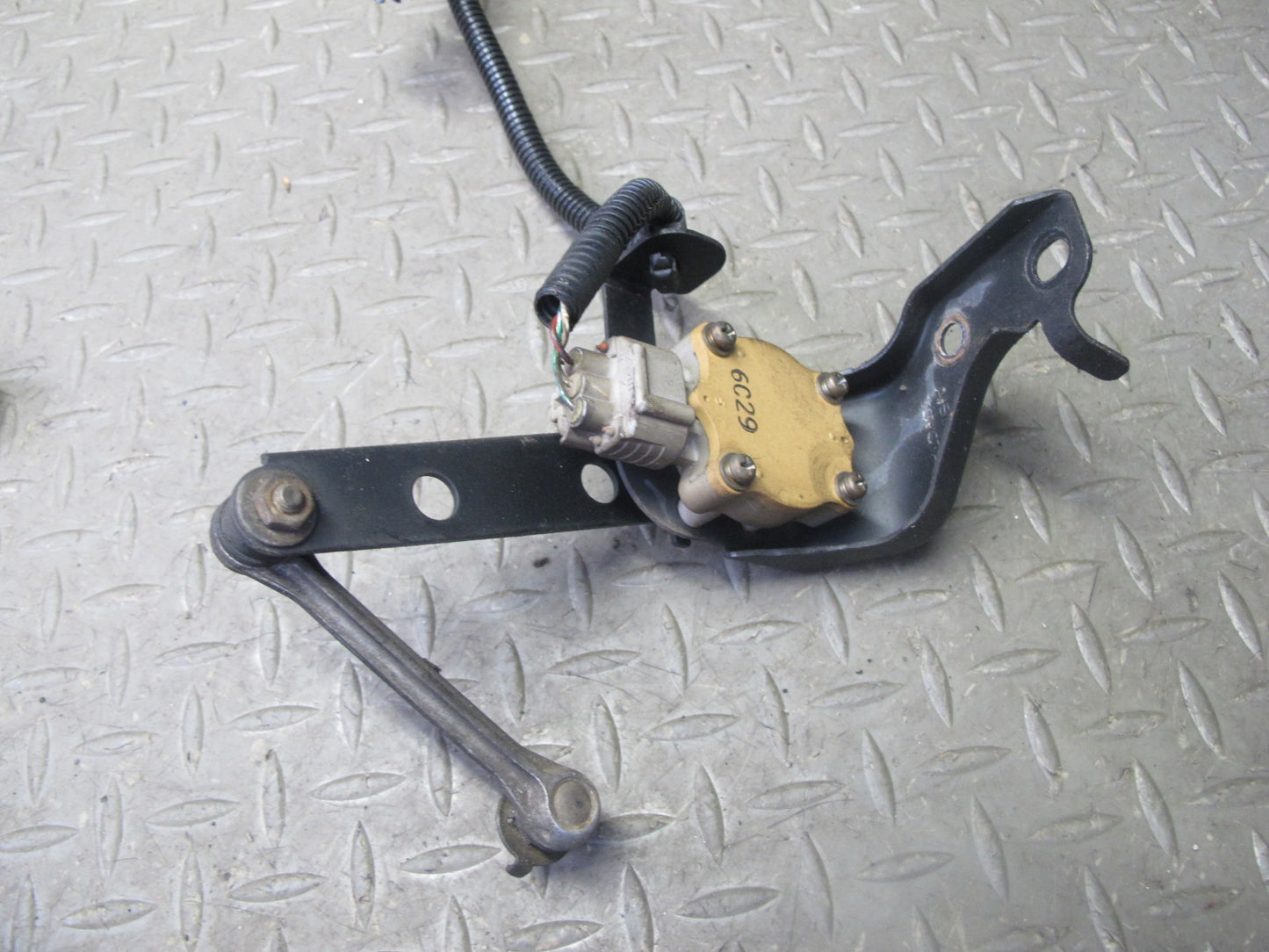 2003-2007 Lexus UZJ100L LX470 Frame Wire Wiring Harness w Height Level Sensors