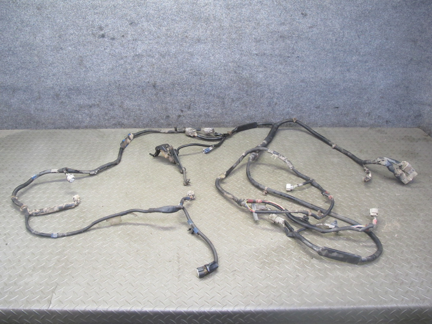 2003-2007 Lexus UZJ100L LX470 Frame Wire Wiring Harness w Height Level Sensors