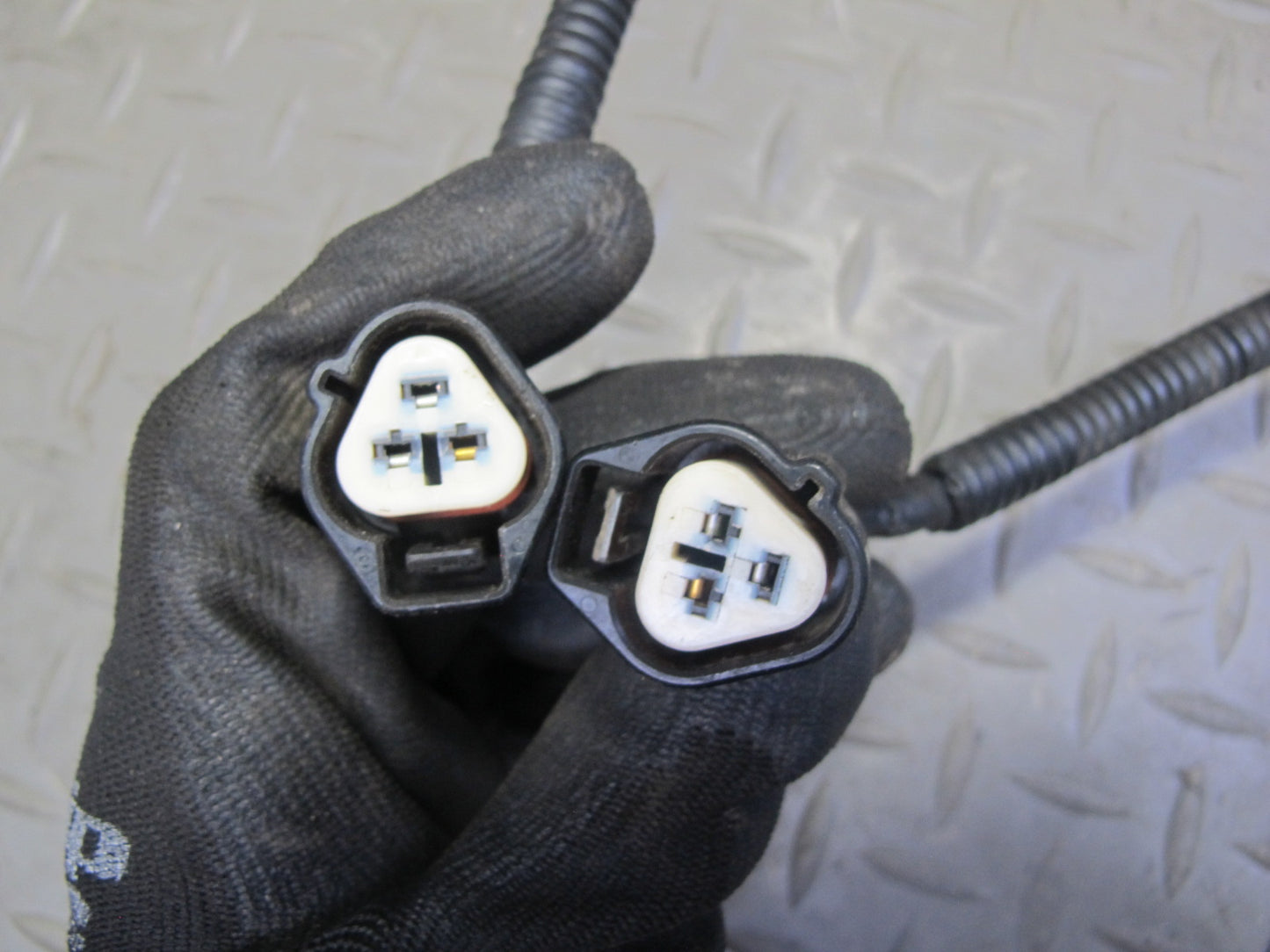 2003-2007 Lexus UZJ100L LX470 Frame Wire Wiring Harness w Height Level Sensors