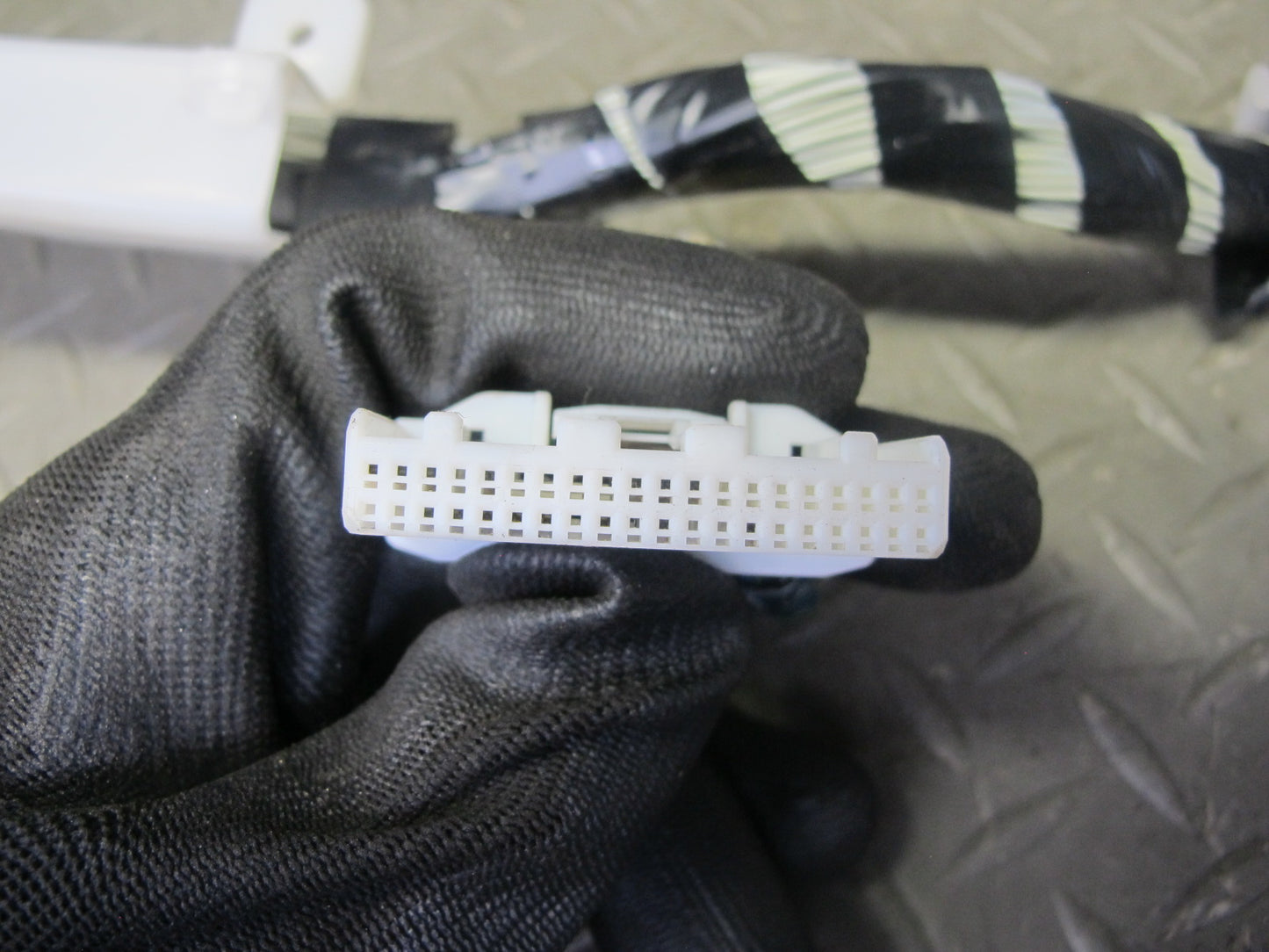 2006-2007 Lexus UZJ100L LX470 Under Dash Wire Wiring Harness 82792-60172