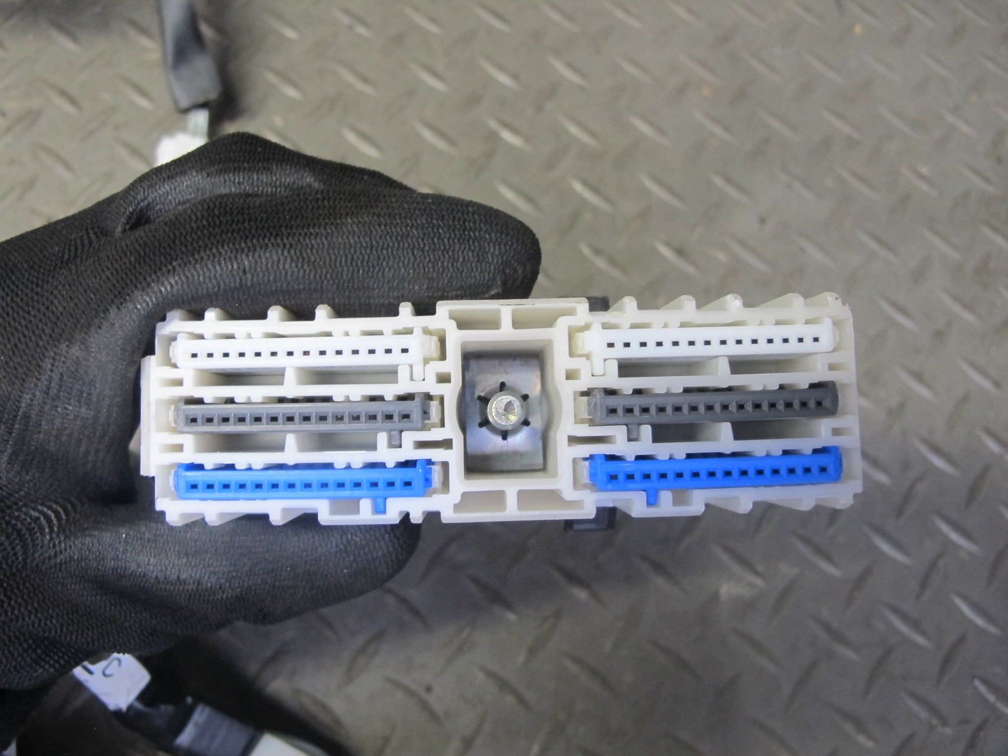 2006-2007 Lexus UZJ100L LX470 Under Dash Wire Wiring Harness 82792-60172