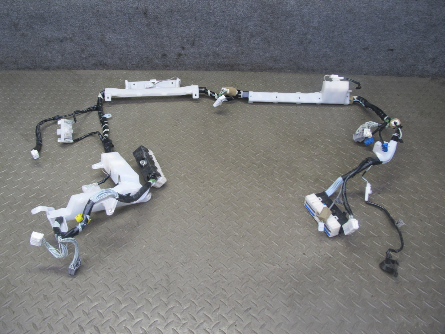 2006-2007 Lexus UZJ100L LX470 Under Dash Wire Wiring Harness 82792-60172