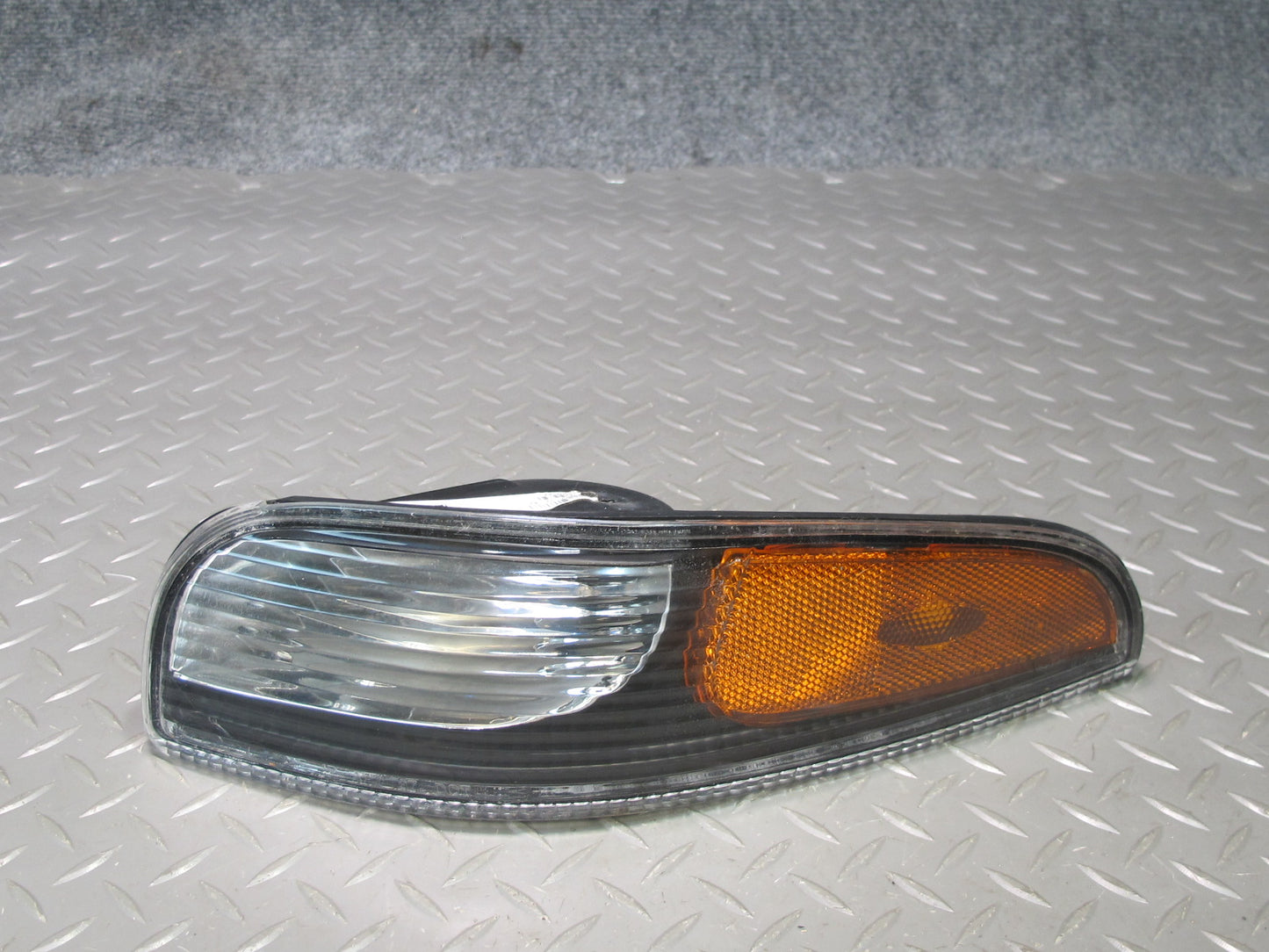 97-04 Chevrolet Corvette C5 Front Left Turn Signal Light Aftermarket