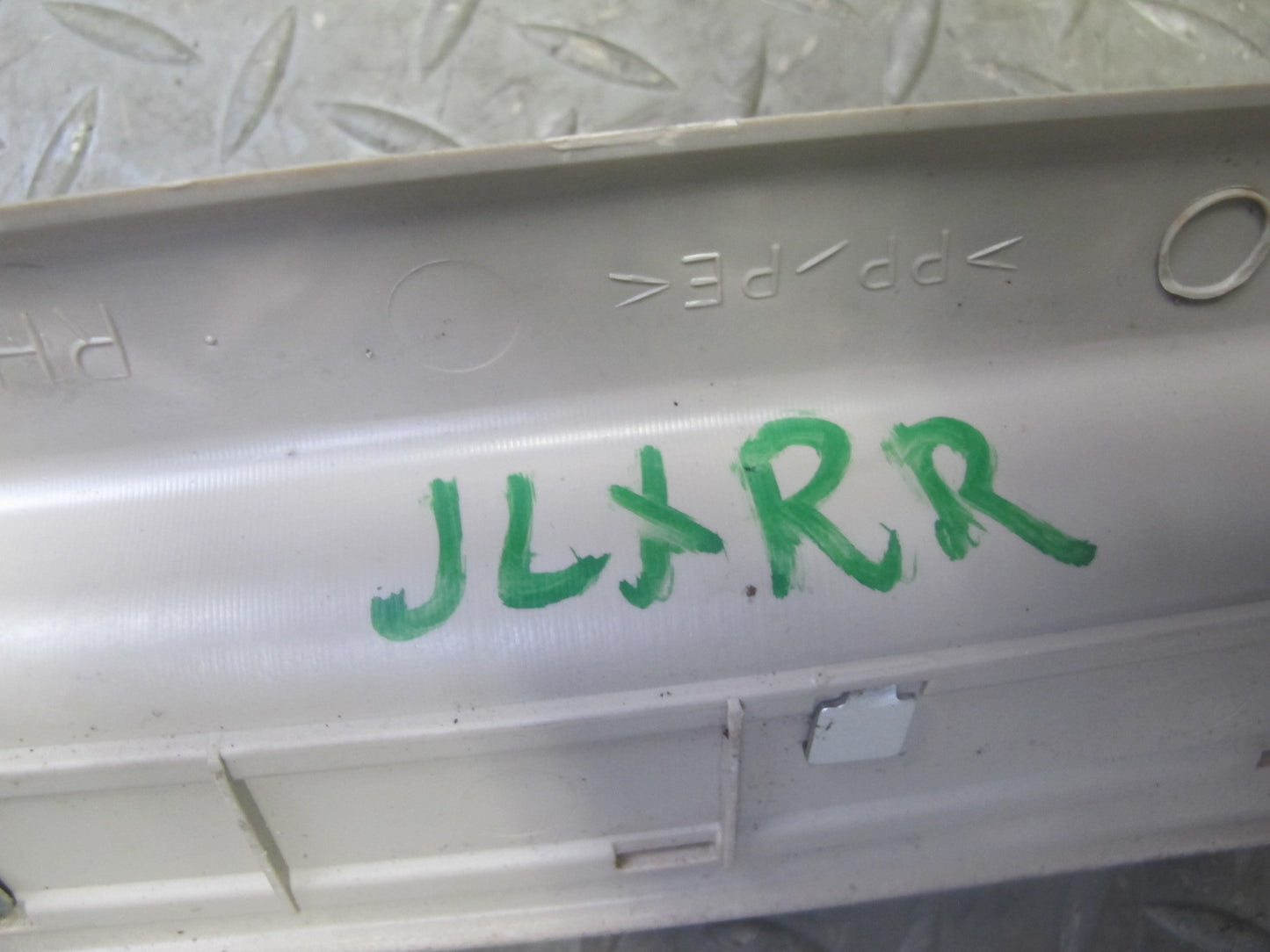 2003-2007 Lexus UZJ100L LX470 Front & Rear Door Scuff Sill Plate Trim Set of 4