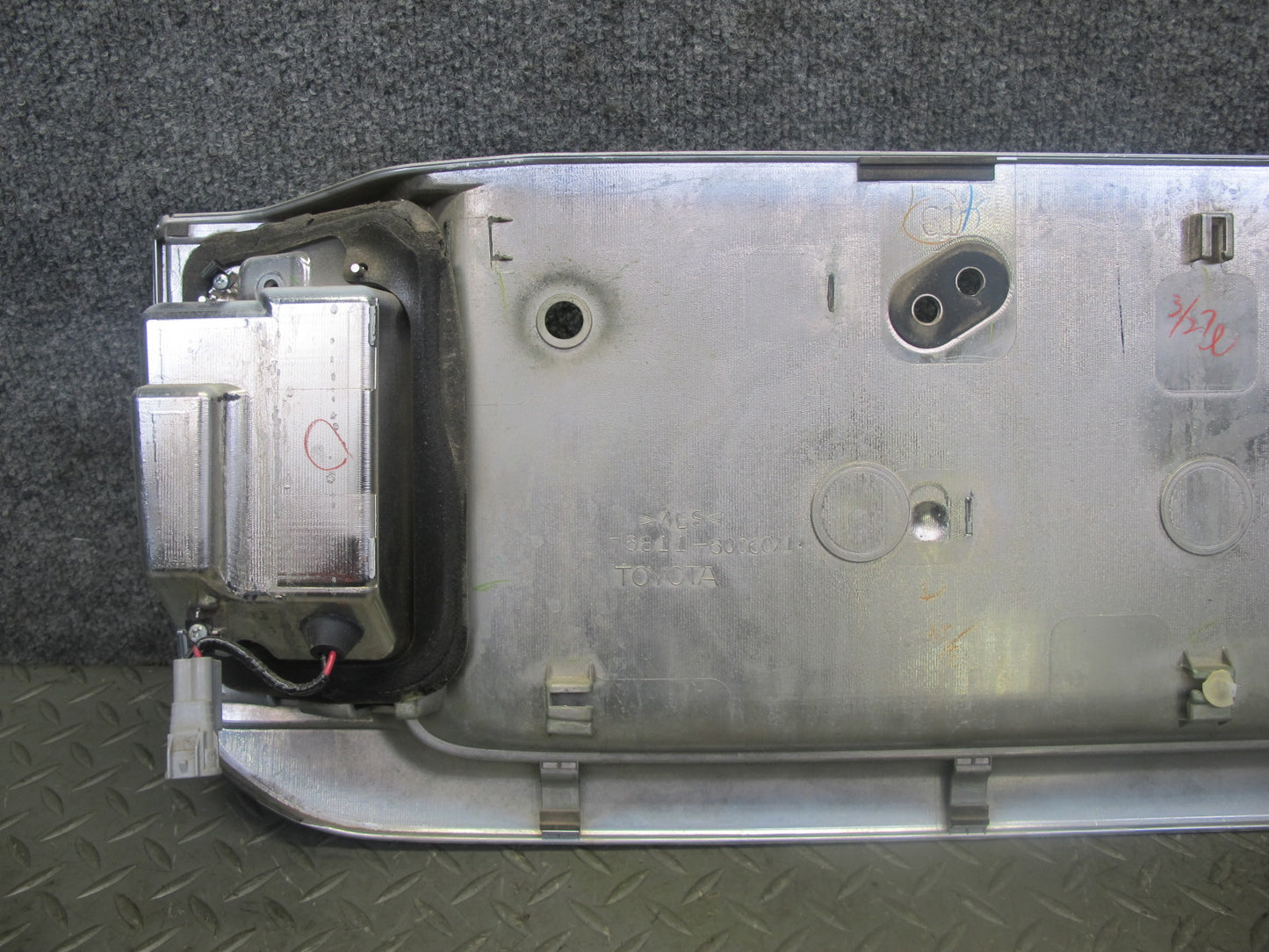 2003-2007 Lexus UZJ100L LX470 Rear Trunk Lid License Plate Molding Panel