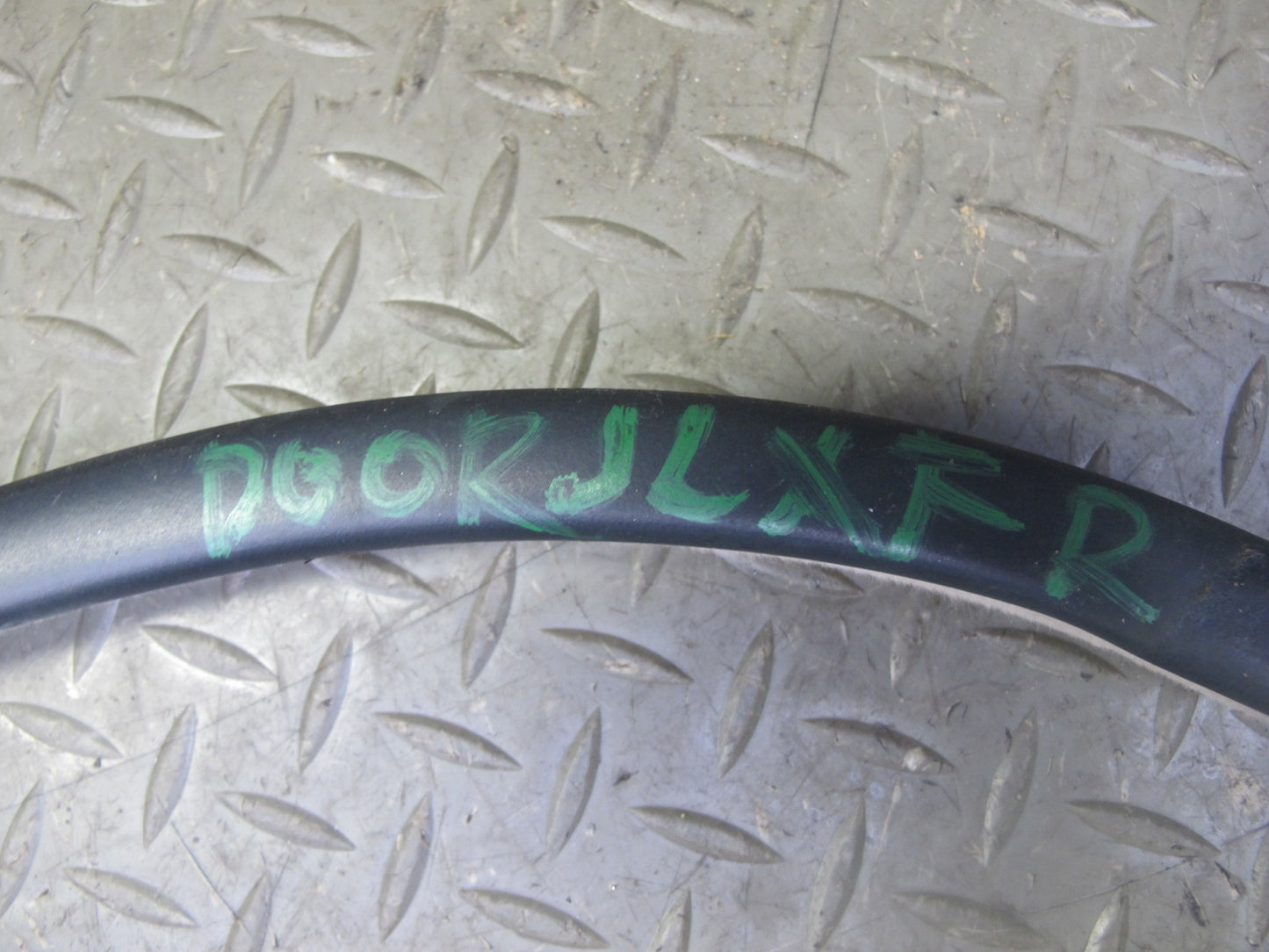 2003-2007 Lexus LX470 Front Right Door Weatherstrip Rubber Seal Gasket