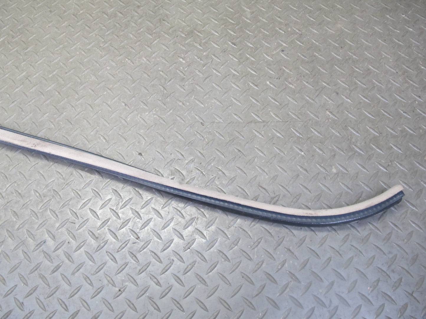 2003-2007 Lexus LX470 Front Right Door Weatherstrip Rubber Seal Gasket