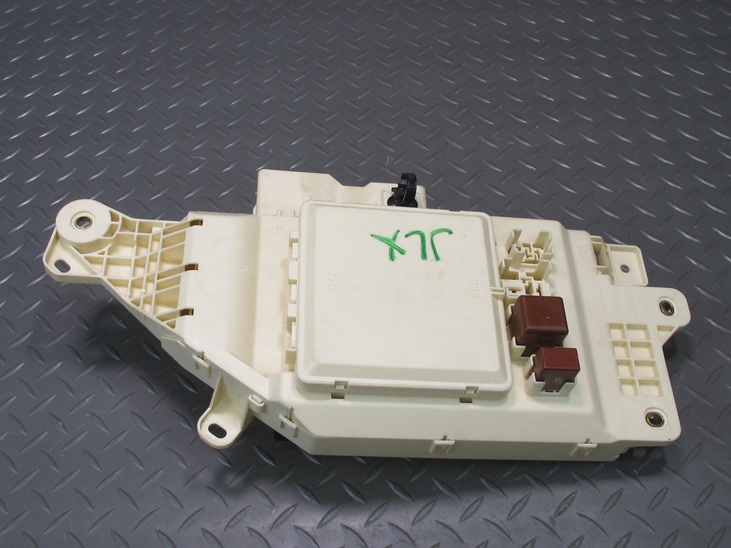 2003-2007 Lexus UZJ100L LX470 Dash Front Right Junction Cabin Fuse Relay Box