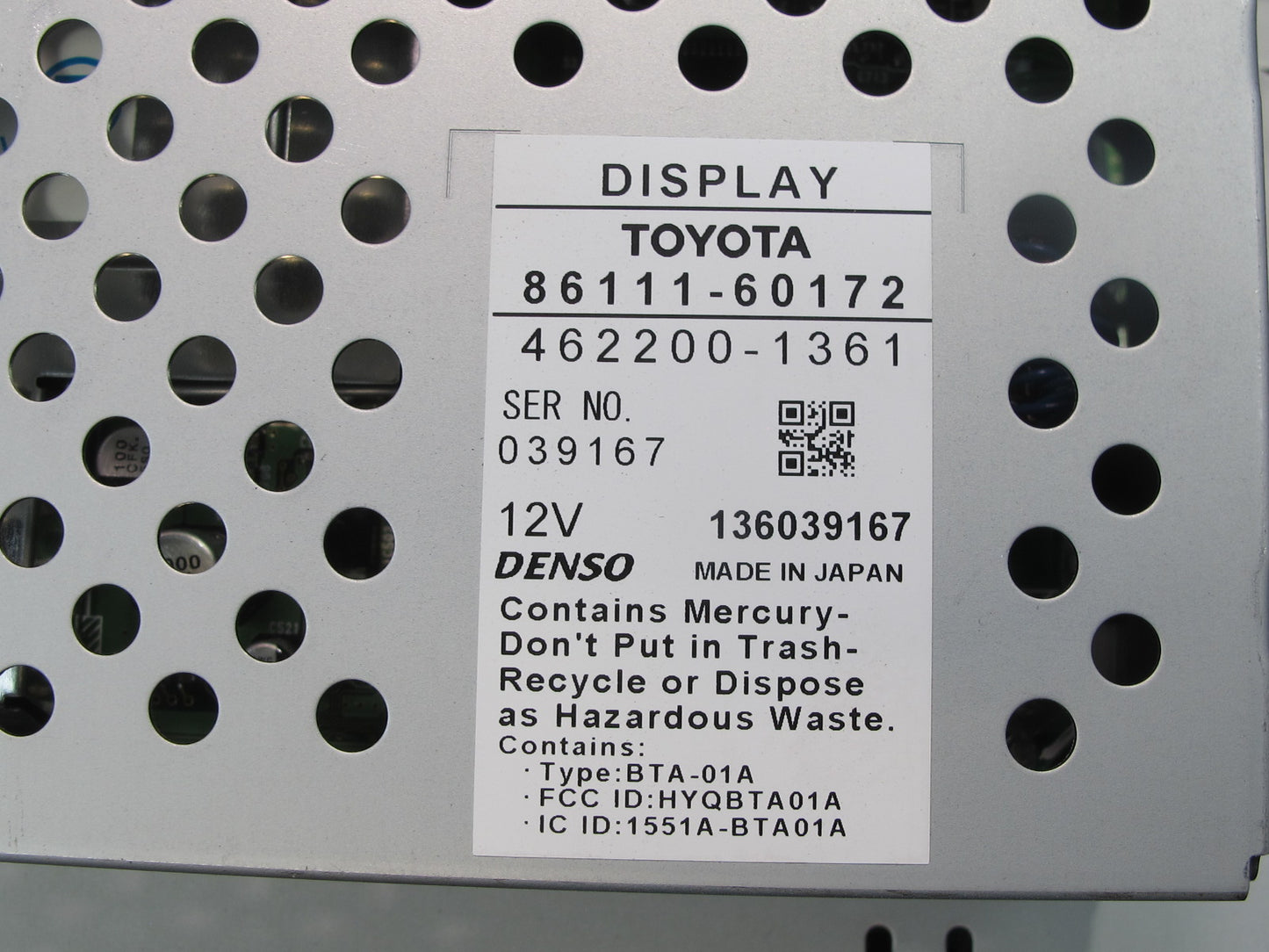 2003-2007 Lexus UZJ100L LX470 Dash GPS Navigation Screen Display 86111-60172