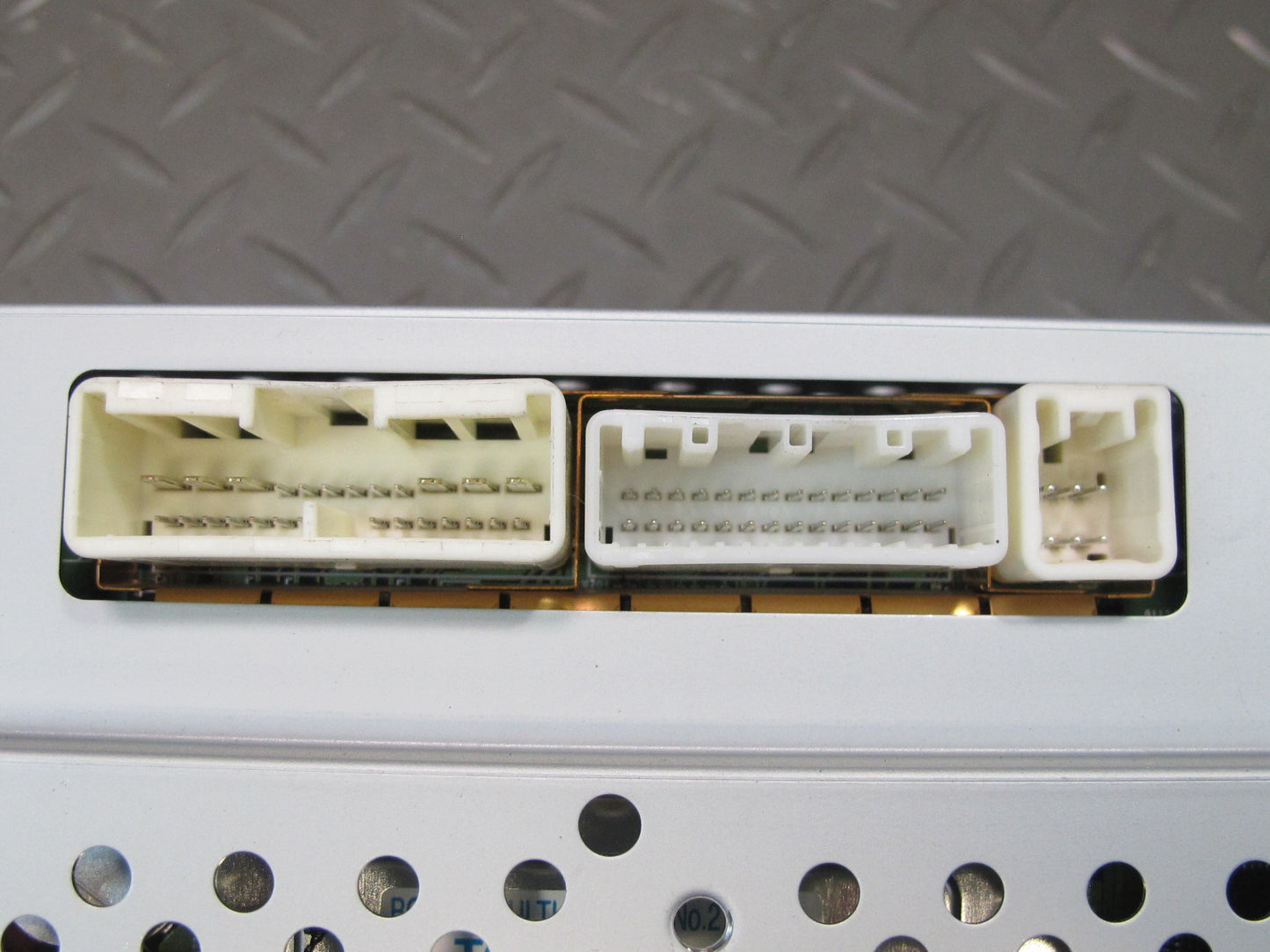 2003-2007 Lexus UZJ100L LX470 Dash GPS Navigation Screen Display 86111-60172