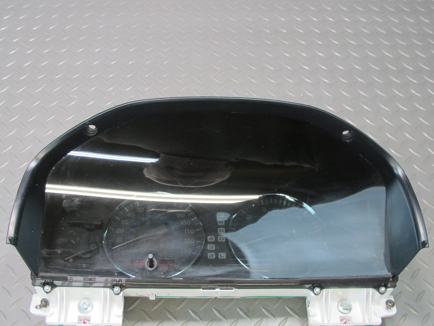 2006-2007 Lexus UZJ100L LX470 Instrument Cluster Gauge Speedometer