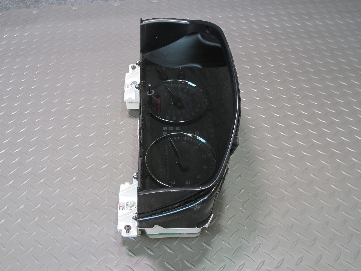 2006-2007 Lexus UZJ100L LX470 Instrument Cluster Gauge Speedometer