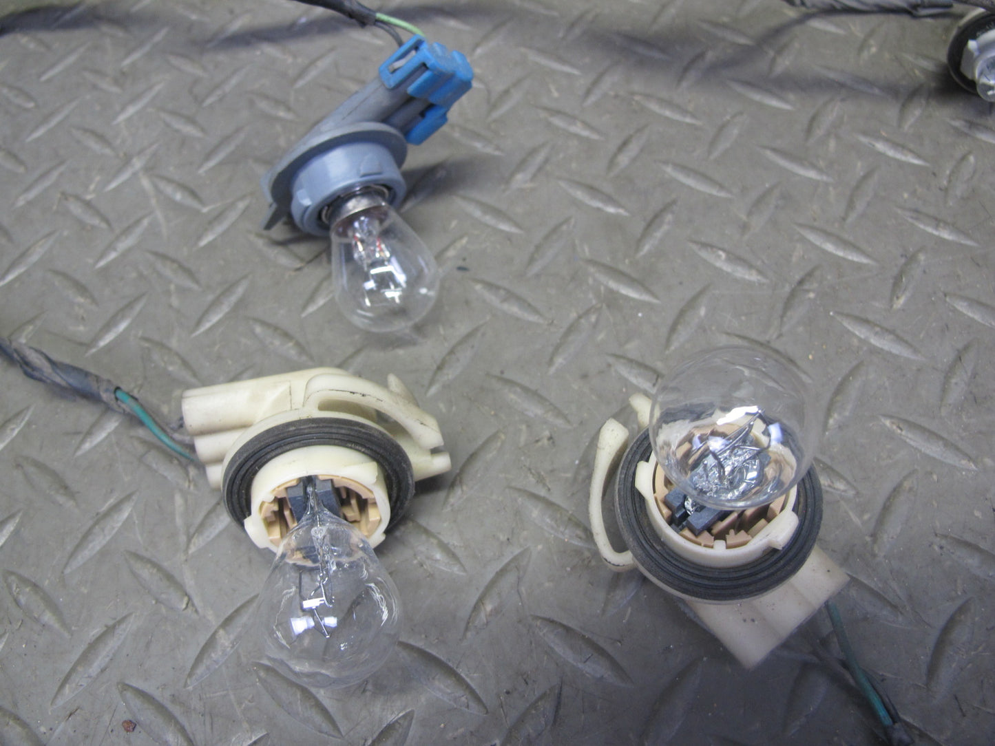 98-04 Chevrolet Corvette C5 Rear Bumper Wire Wiring Harness OEM