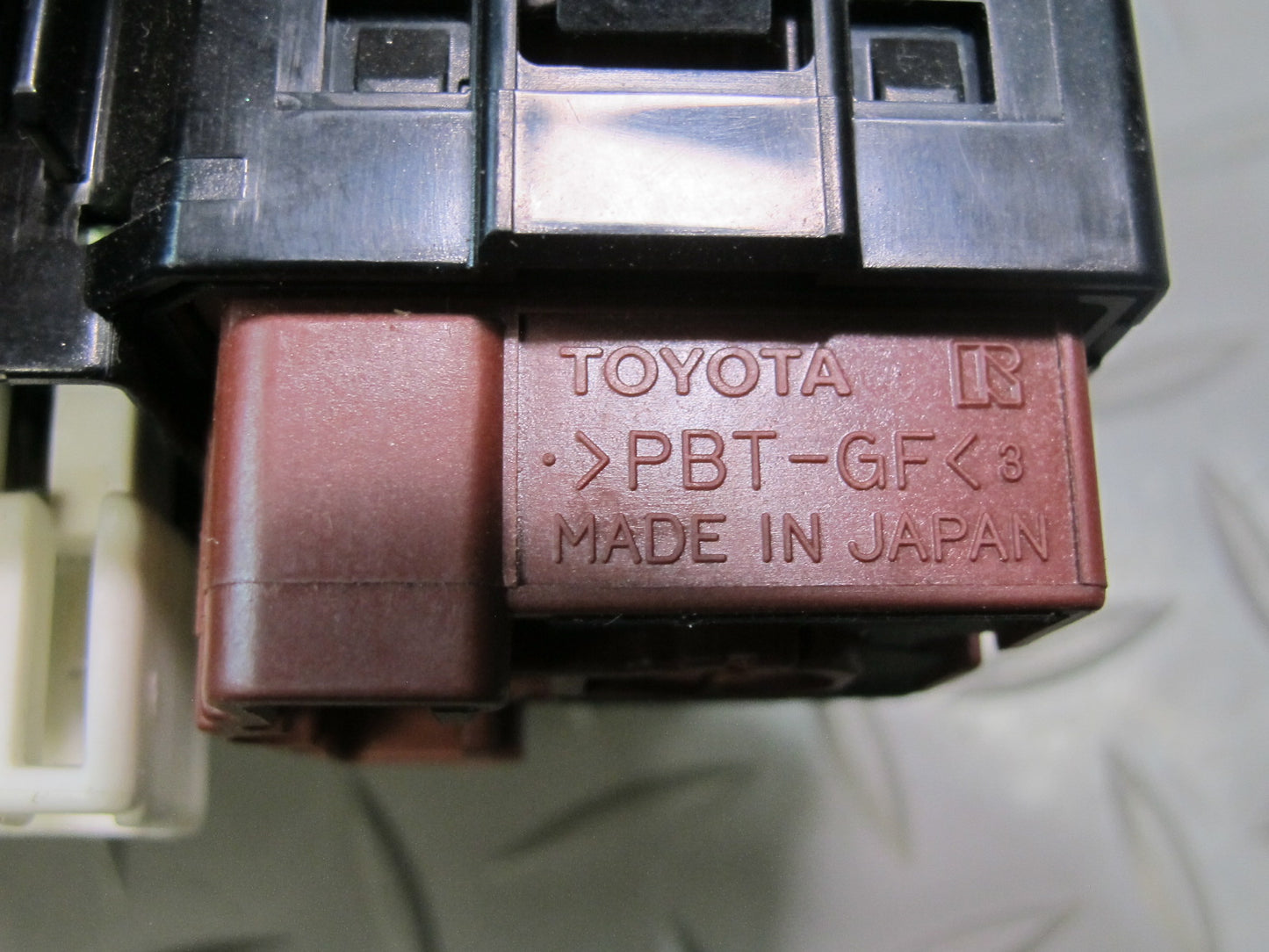 2003-2007 Lexus UZJ100L LX470 Side Mirror Vent Seat Rsca Button Switch Set of 5