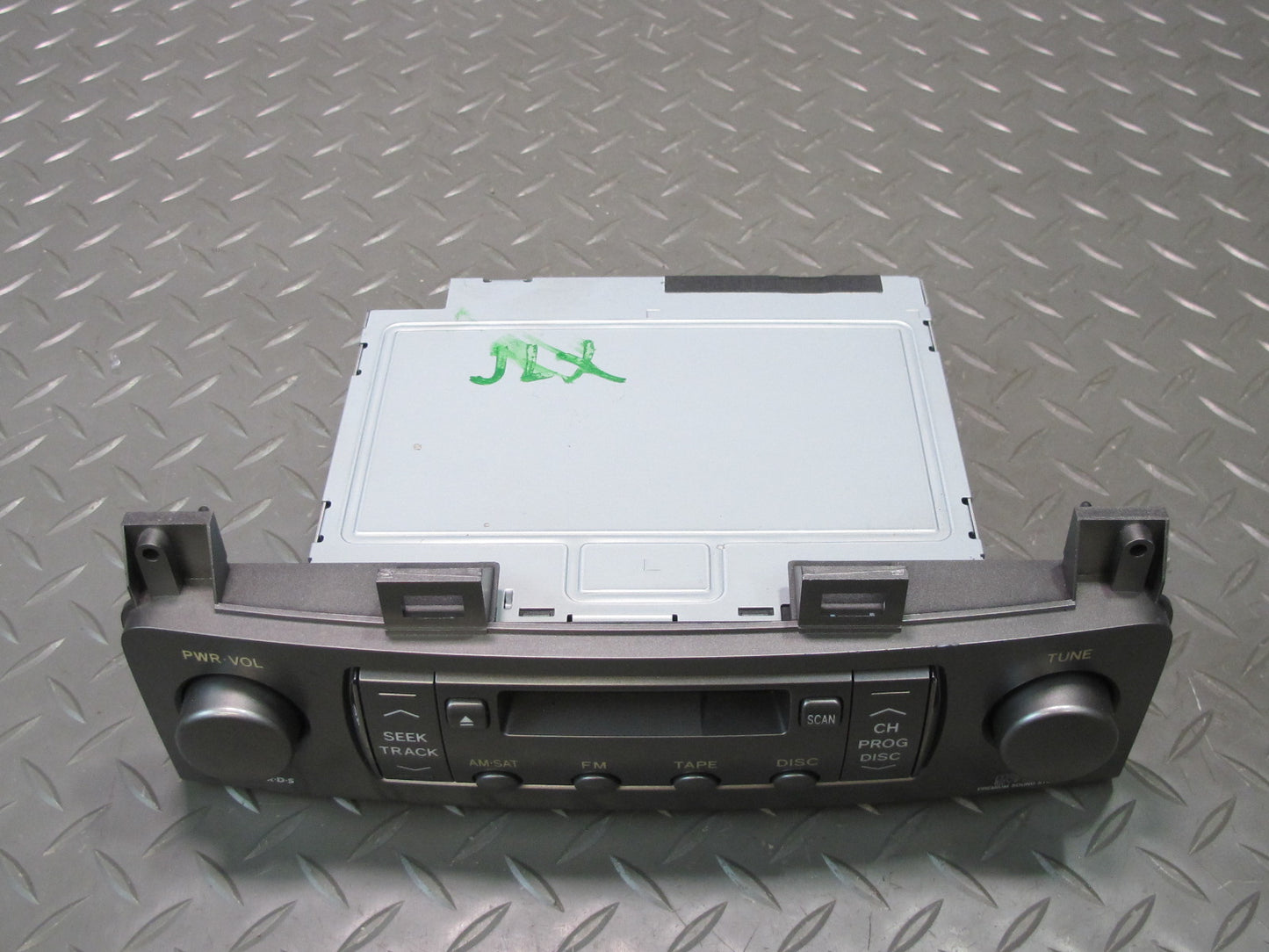 2003-2007 Lexus UZJ100L LX470 Car Stereo Radio Cassette Player 86120-60623