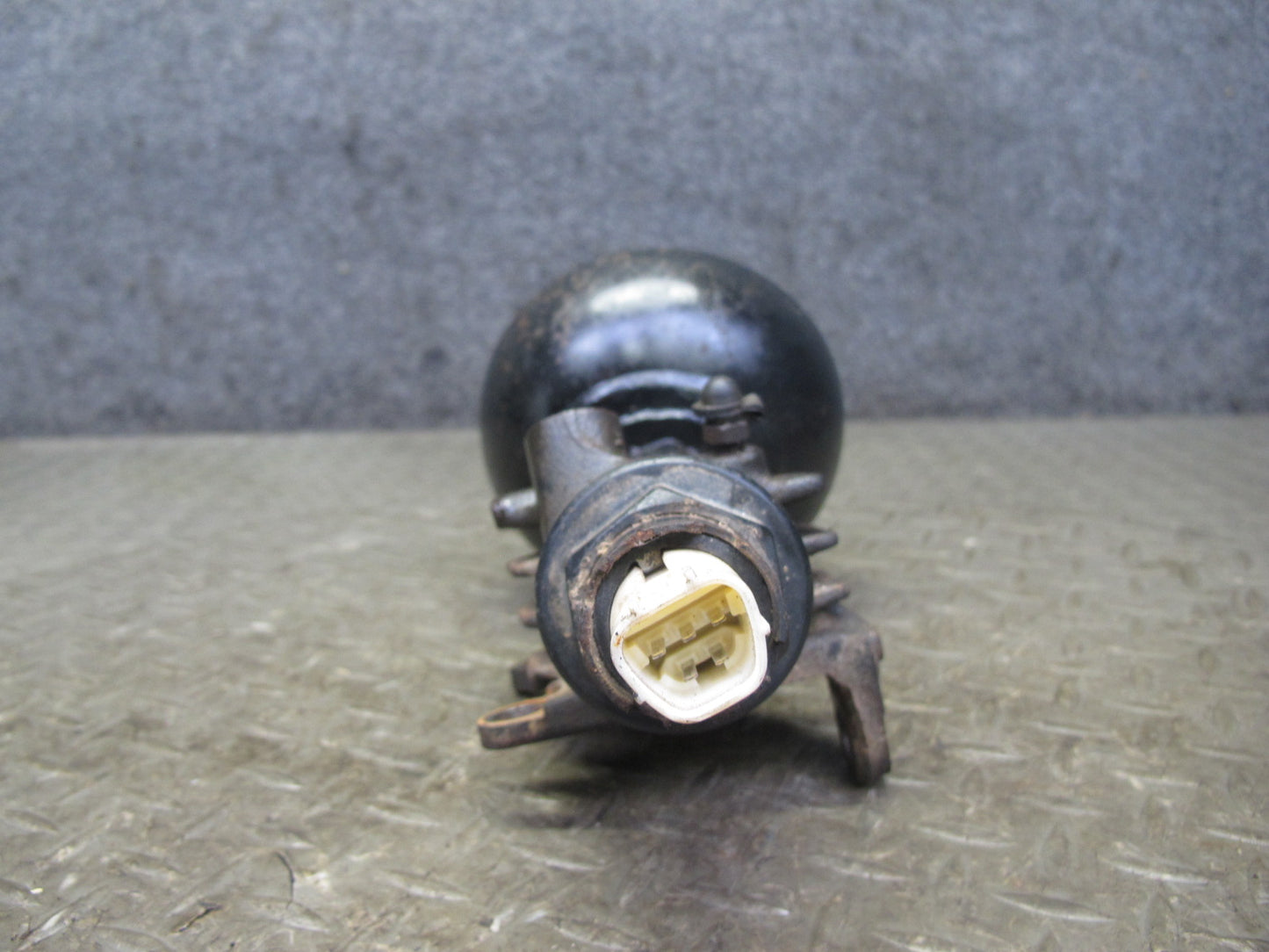 1998-2007 Lexus UZJ100L LX470 Air Suspension Accumulator Valve Set of 4