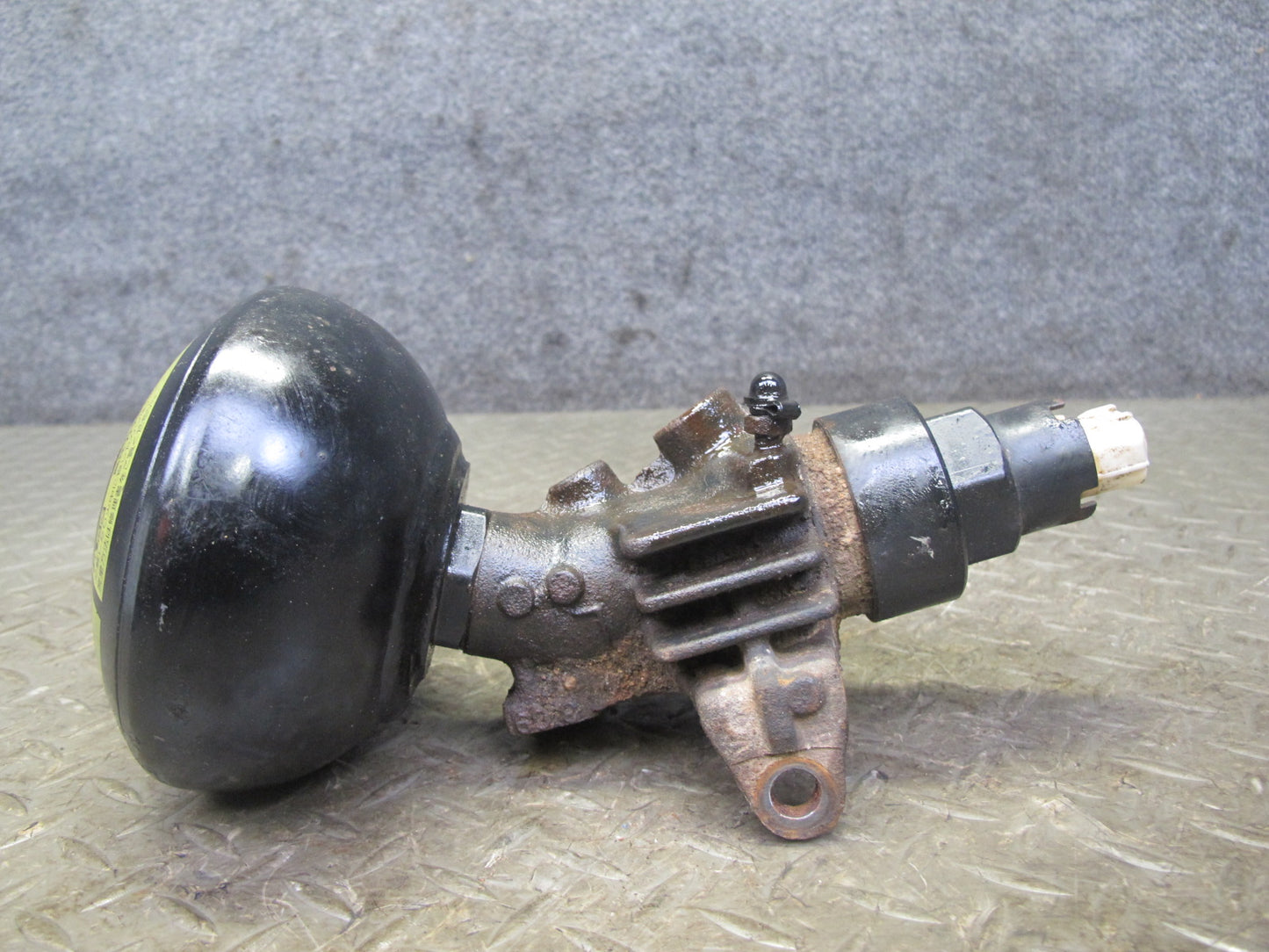 1998-2007 Lexus UZJ100L LX470 Air Suspension Accumulator Valve Set of 4