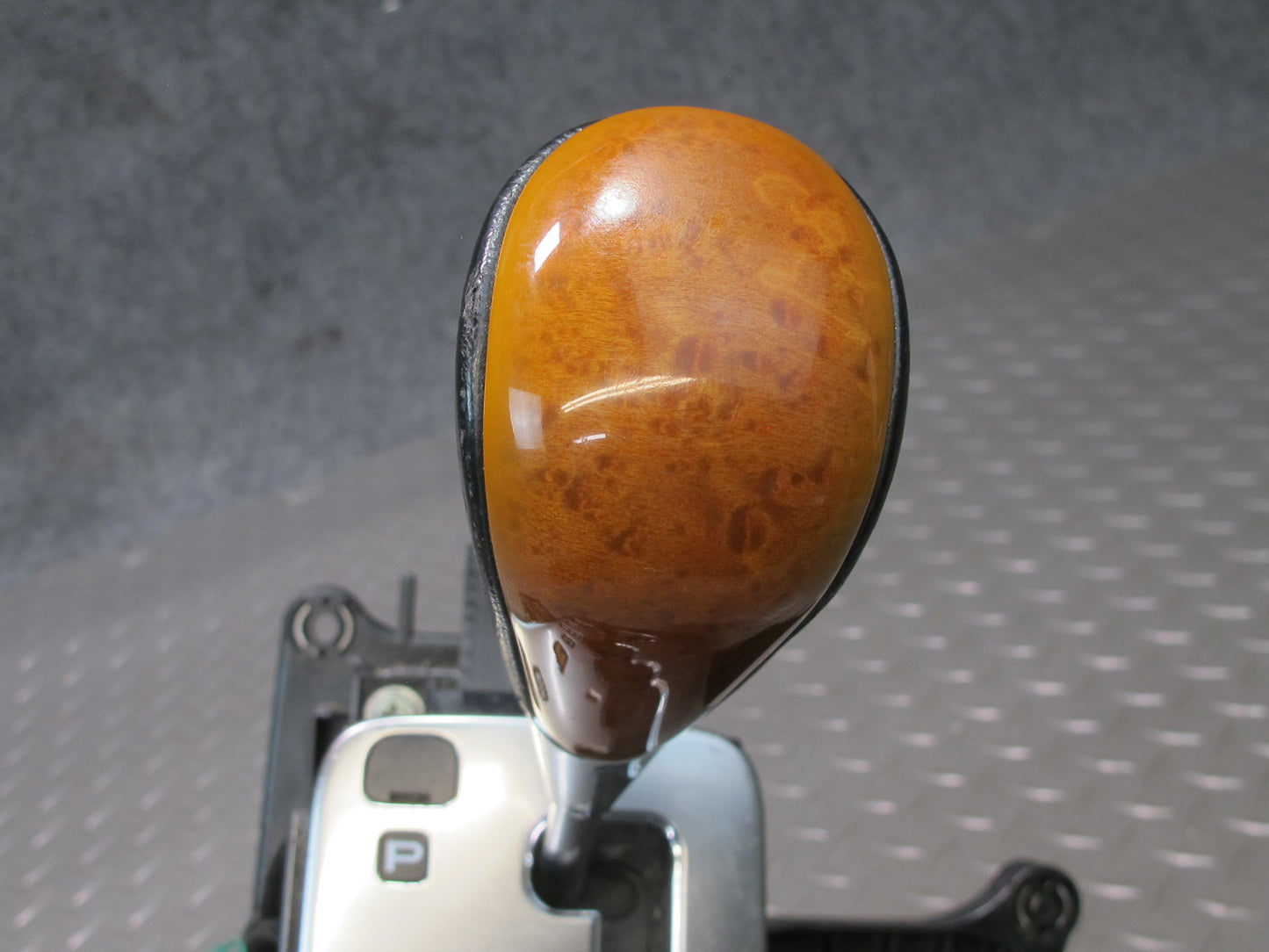 2003-2007 Lexus LX470 A/T Automatic Transmission Gear Shifter Selector