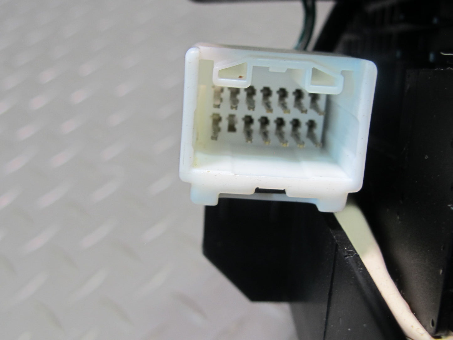 2003-2007 Lexus LX470 A/T Automatic Transmission Gear Shifter Selector