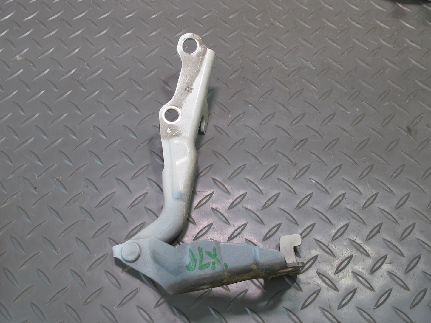 1998-2007 Lexus UZJ100L LX470 Front Left & Right Hood Hinge Set of 2