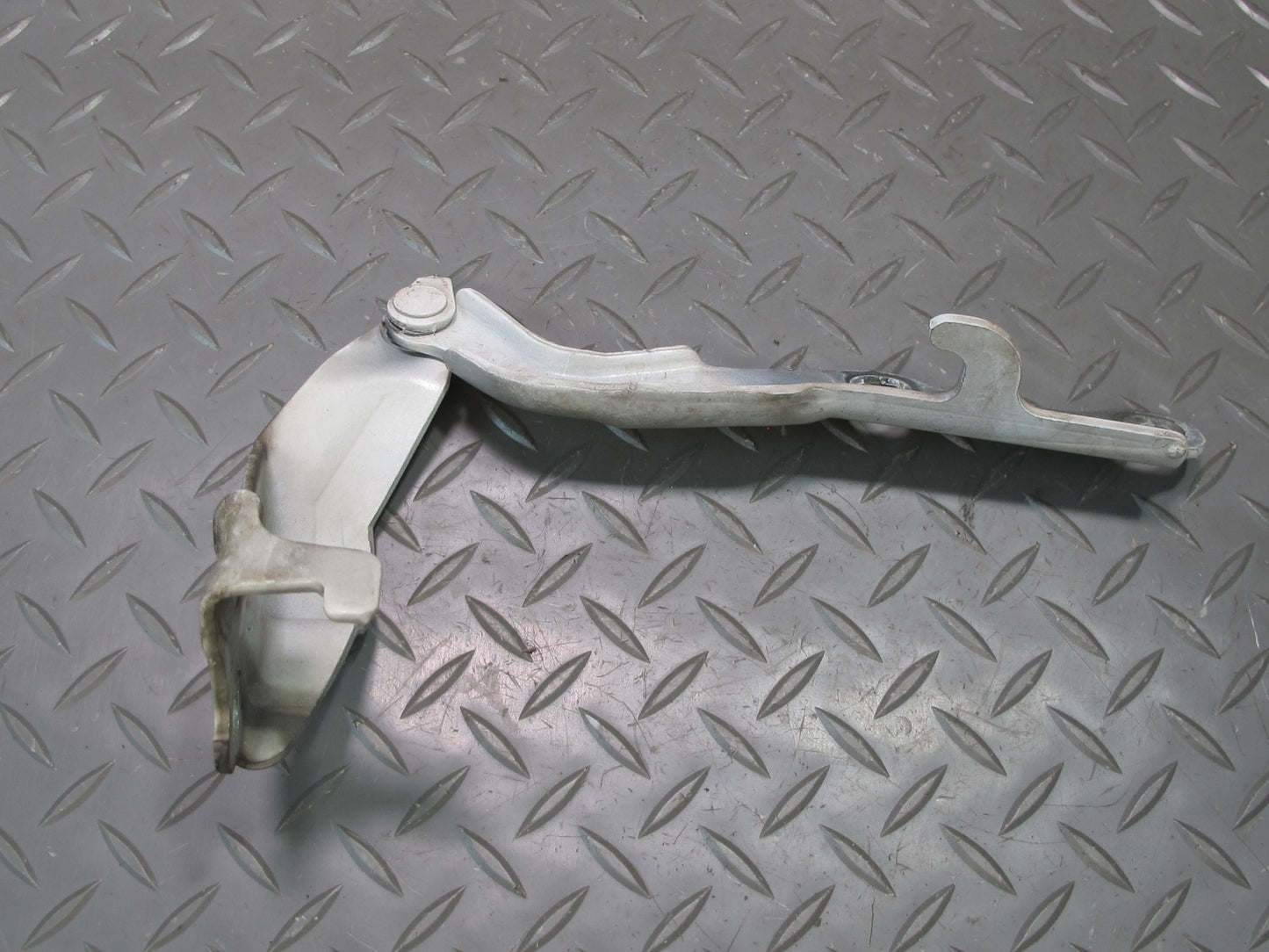 1998-2007 Lexus UZJ100L LX470 Front Left & Right Hood Hinge Set of 2