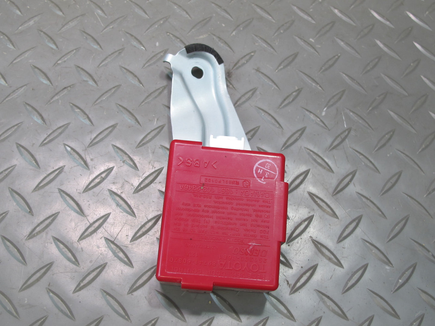 2003-2007 Lexus UZJ100L LX470 Door Receiver Control Module 89741-60370