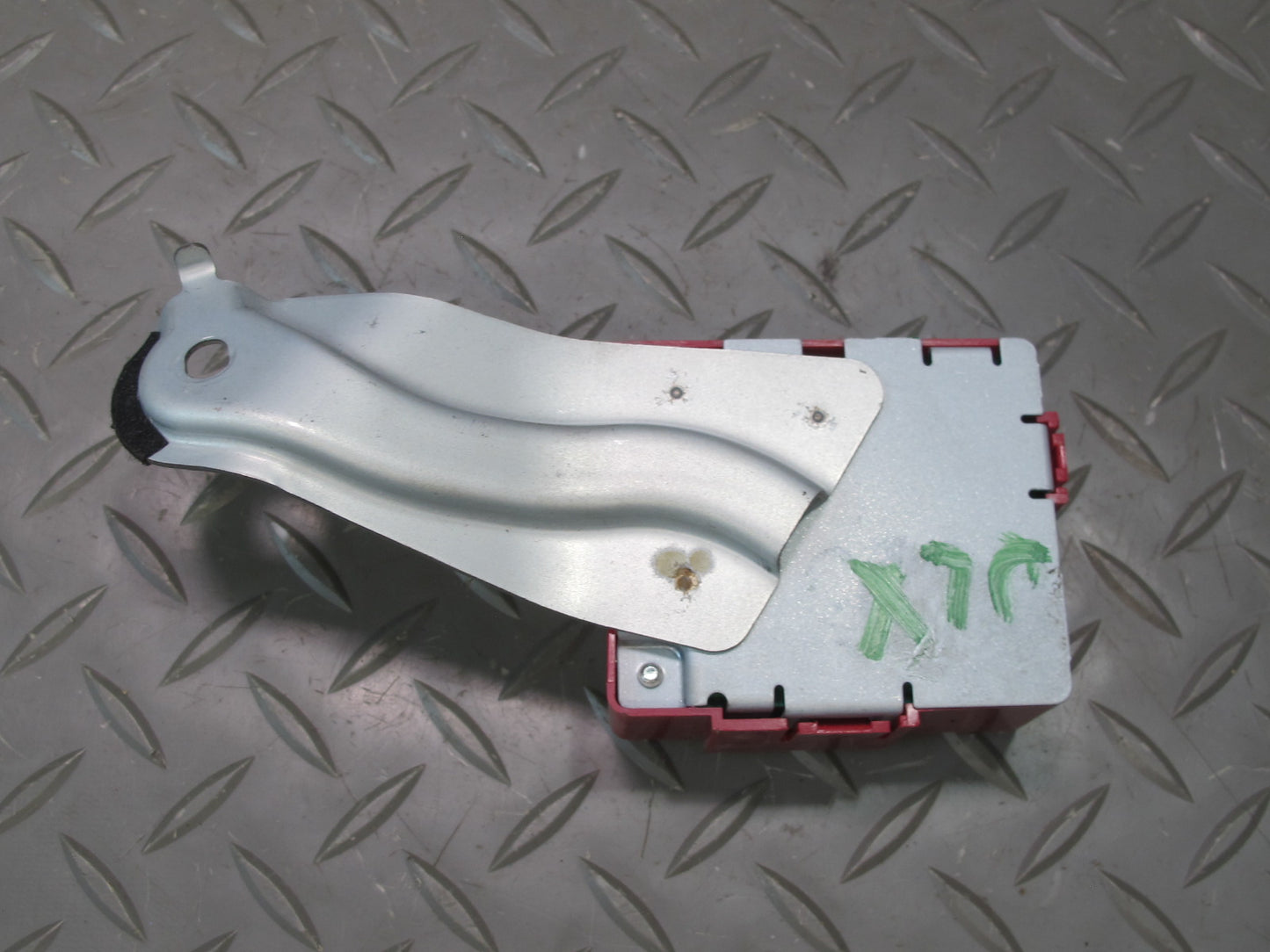 2003-2007 Lexus UZJ100L LX470 Door Receiver Control Module 89741-60370