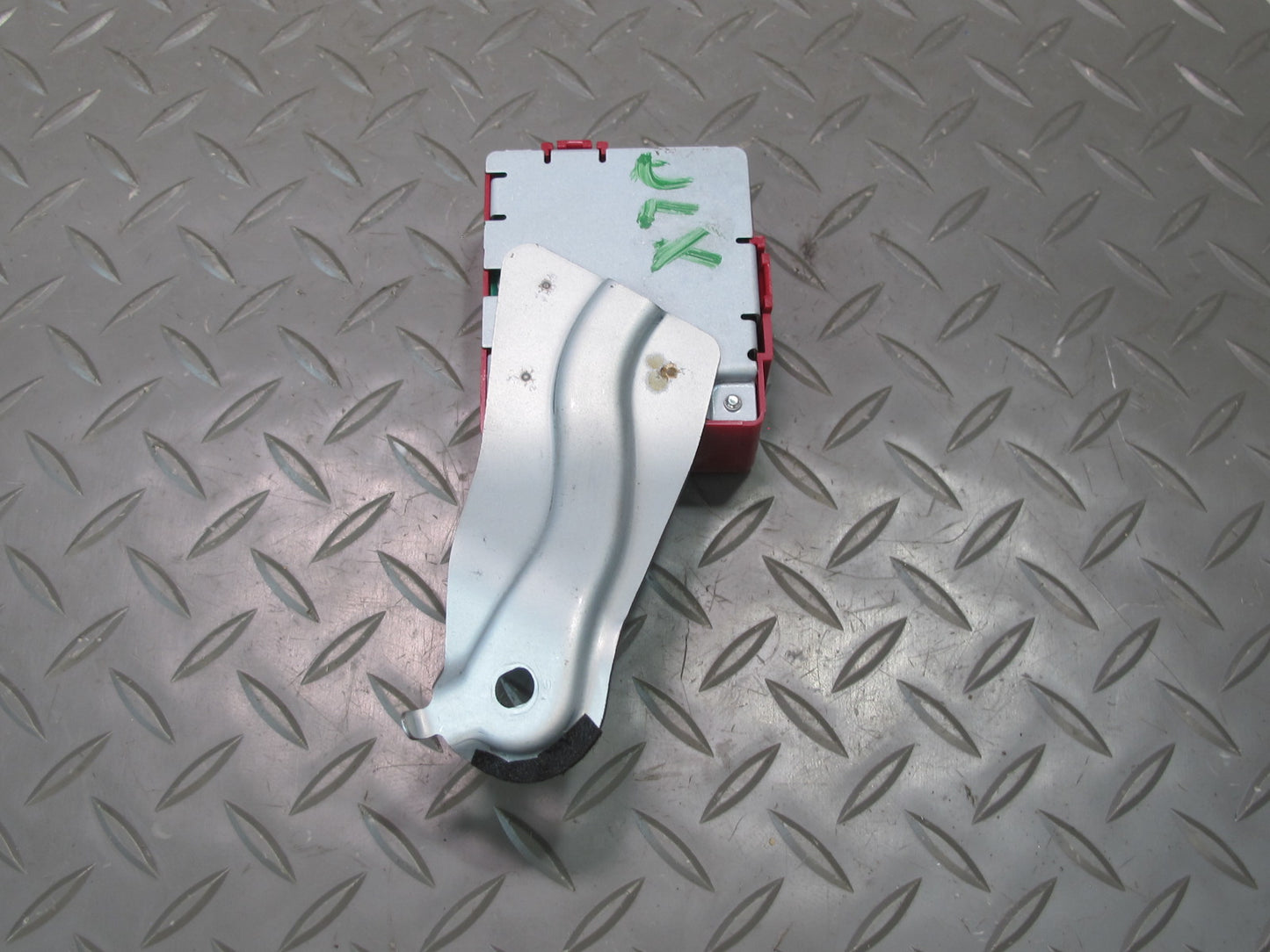 2003-2007 Lexus UZJ100L LX470 Door Receiver Control Module 89741-60370