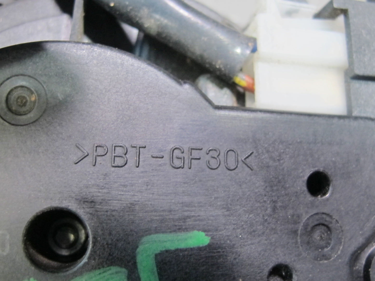 2003-2007 Lexus UZJ100L LX470 Radio Power Antenna Motor Assembly