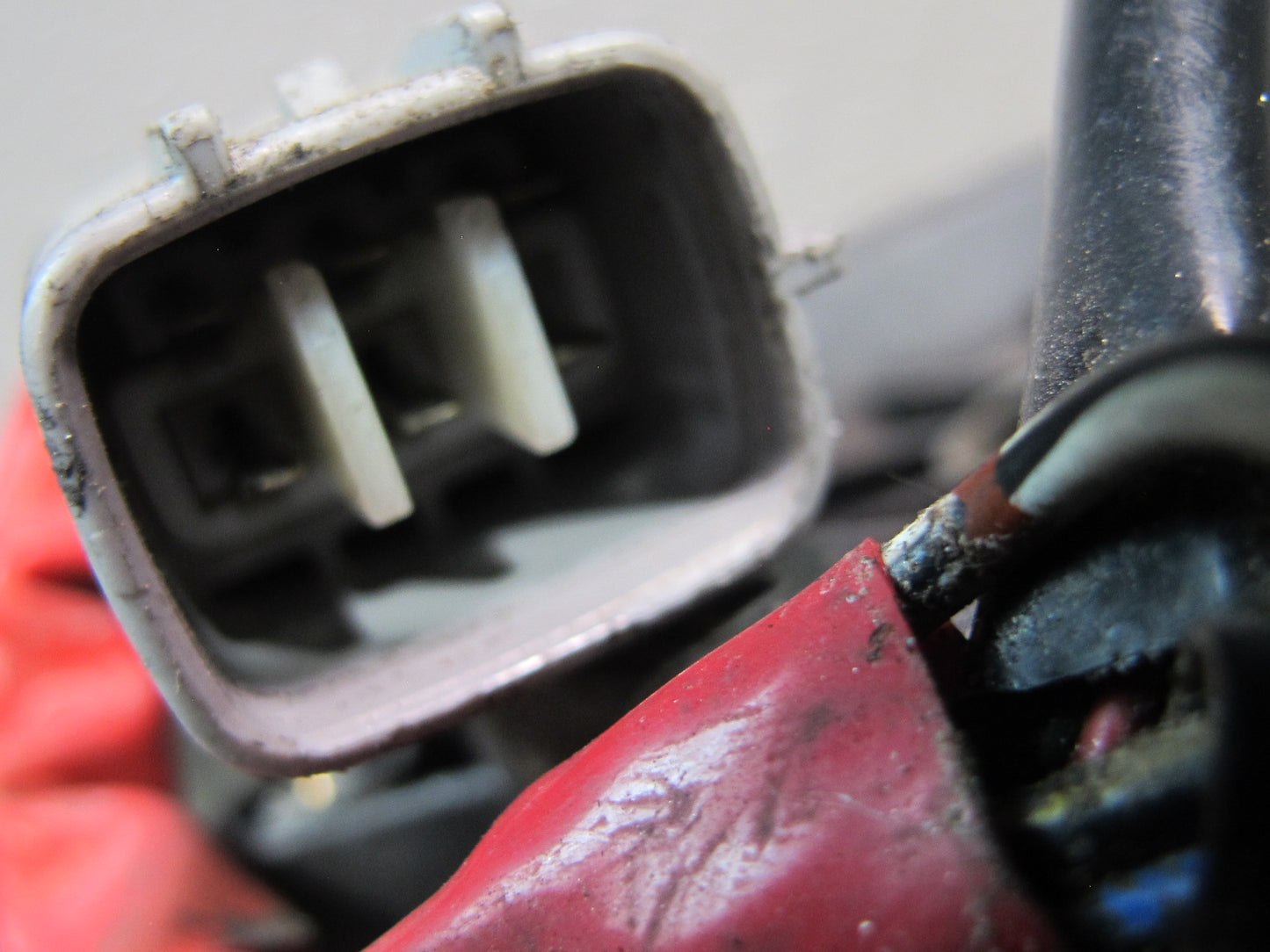 2003-2007 Lexus UZJ100L LX470 Radio Power Antenna Motor Assembly