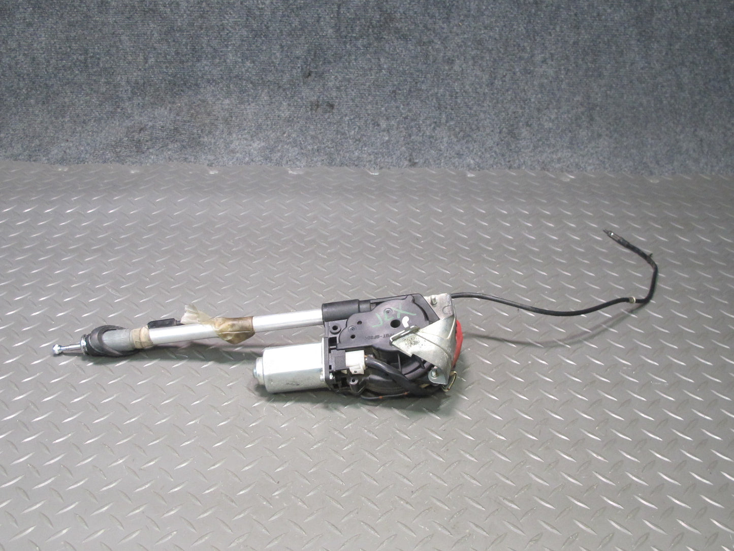 2003-2007 Lexus UZJ100L LX470 Radio Power Antenna Motor Assembly