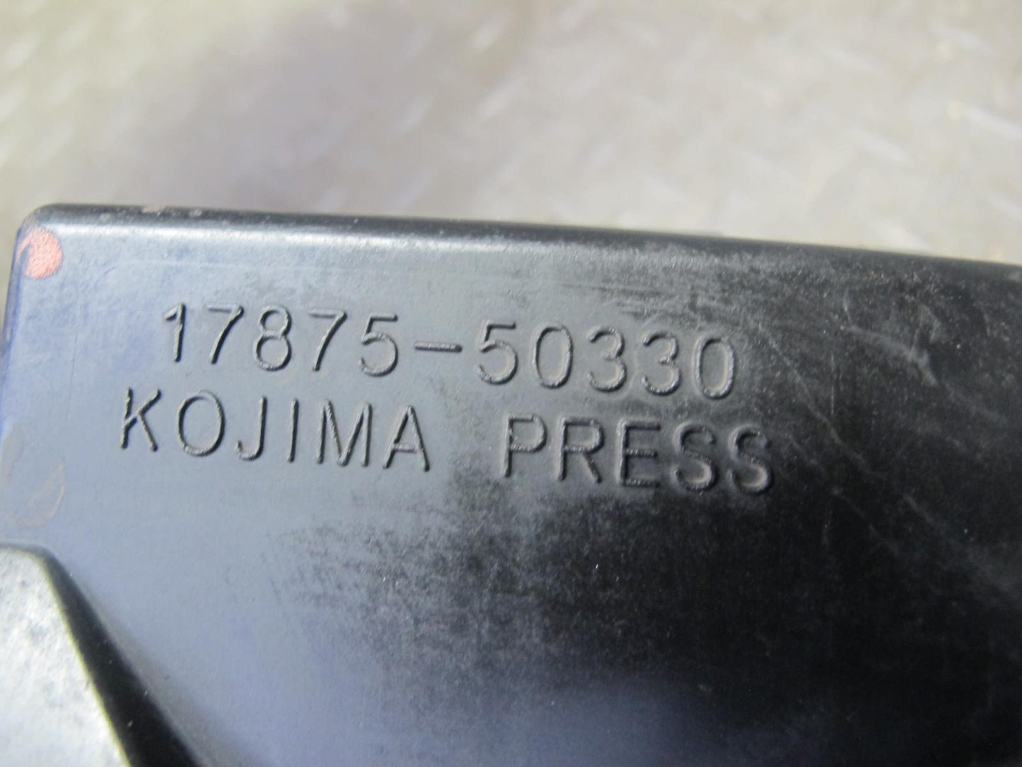 2005-2007 Lexus UZJ100L LX470 Air Intake Inlet Resonator Pipe 17875-50330