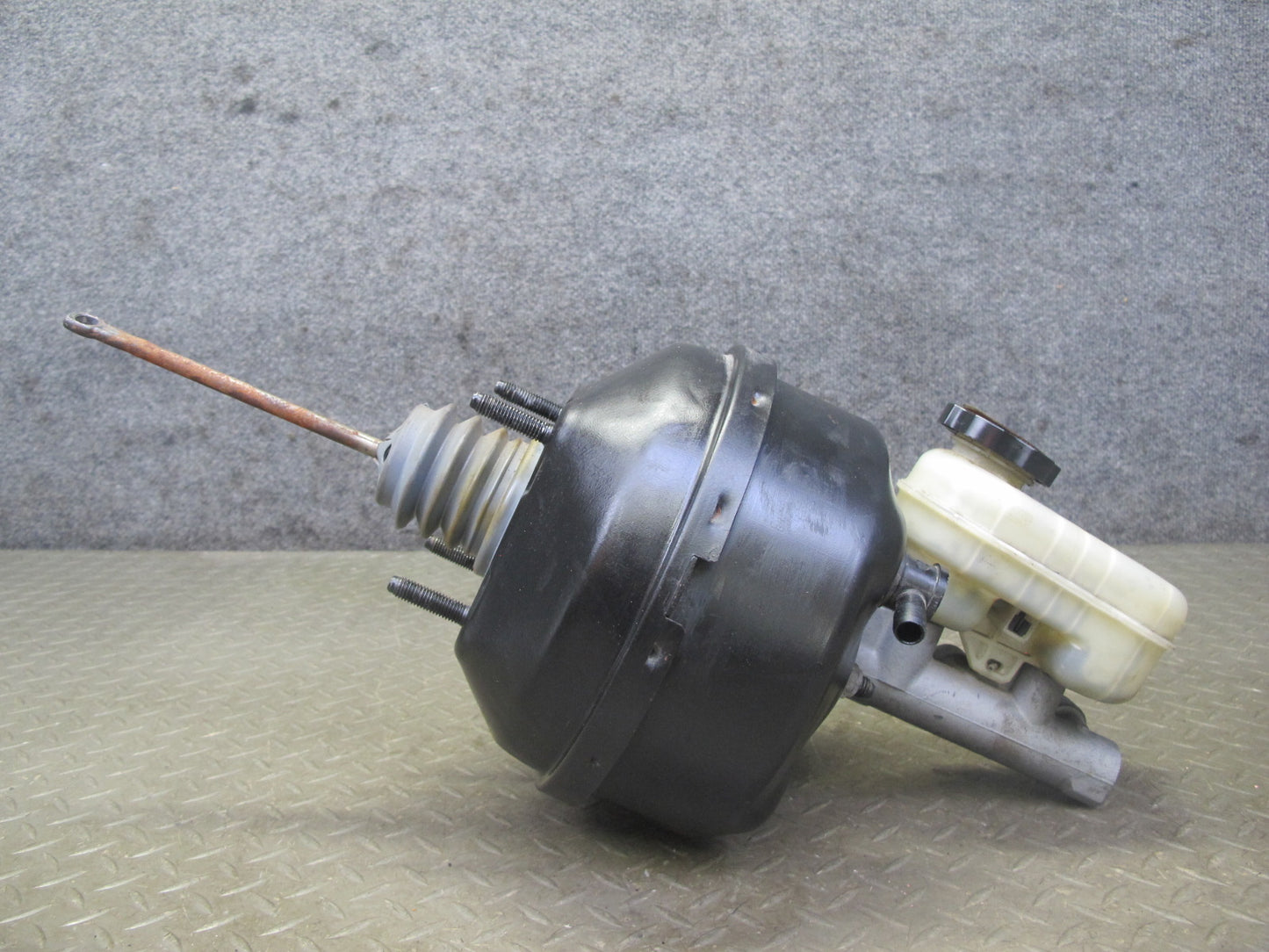 98-04 Chevrolet Corvette C5 Brake Master Cylinder Booster Fluid Reservoir OEM