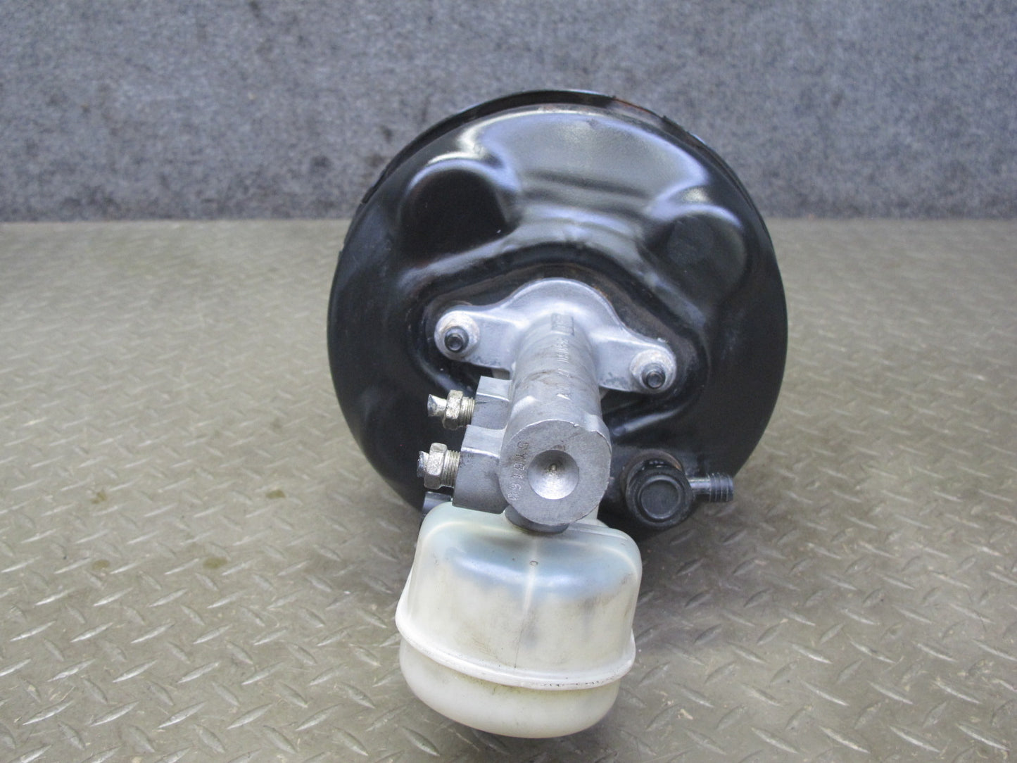 98-04 Chevrolet Corvette C5 Brake Master Cylinder Booster Fluid Reservoir OEM