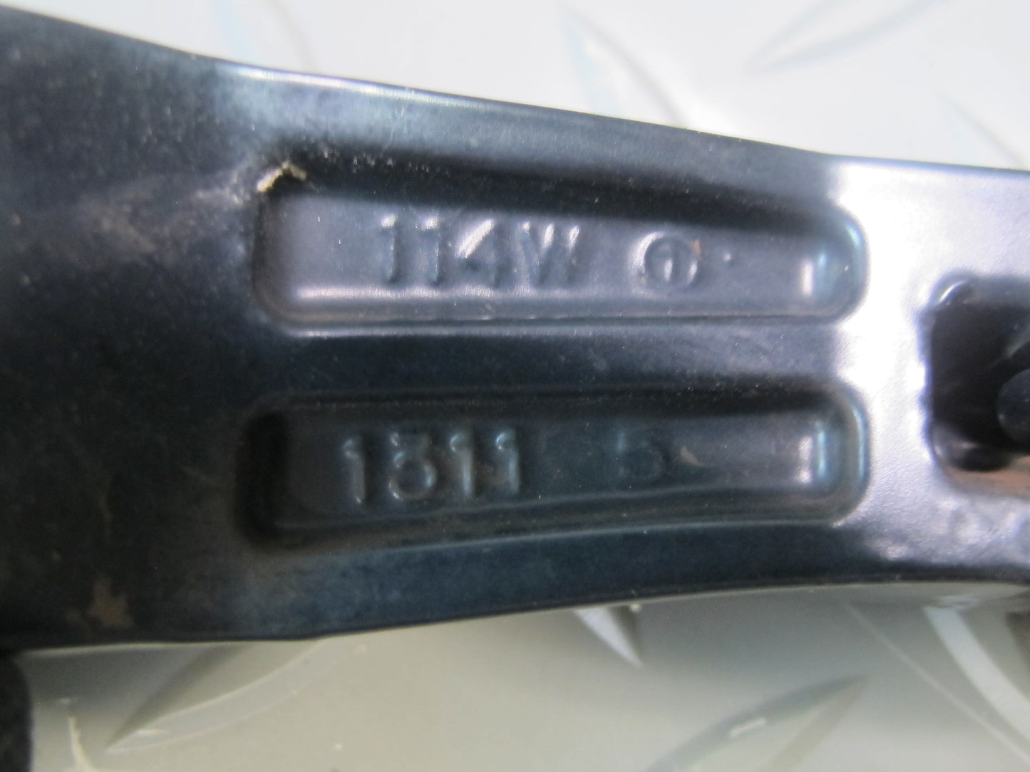 1999-2007 Lexus UZJ100L LX470 Front Left & Right Windshield Wiper Arm Set