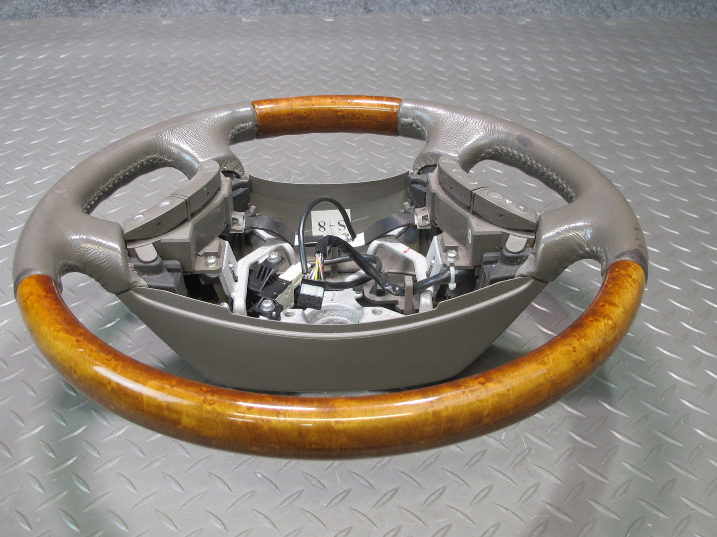 2003-2007 Lexus UZJ100L LX470 Leather Wood Steering w Cruise Switch