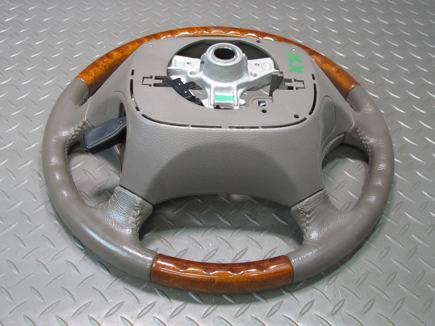 2003-2007 Lexus UZJ100L LX470 Leather Wood Steering w Cruise Switch