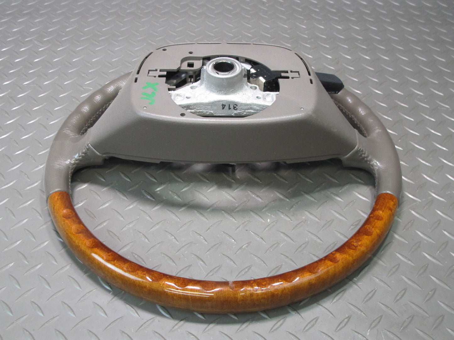 2003-2007 Lexus UZJ100L LX470 Leather Wood Steering w Cruise Switch