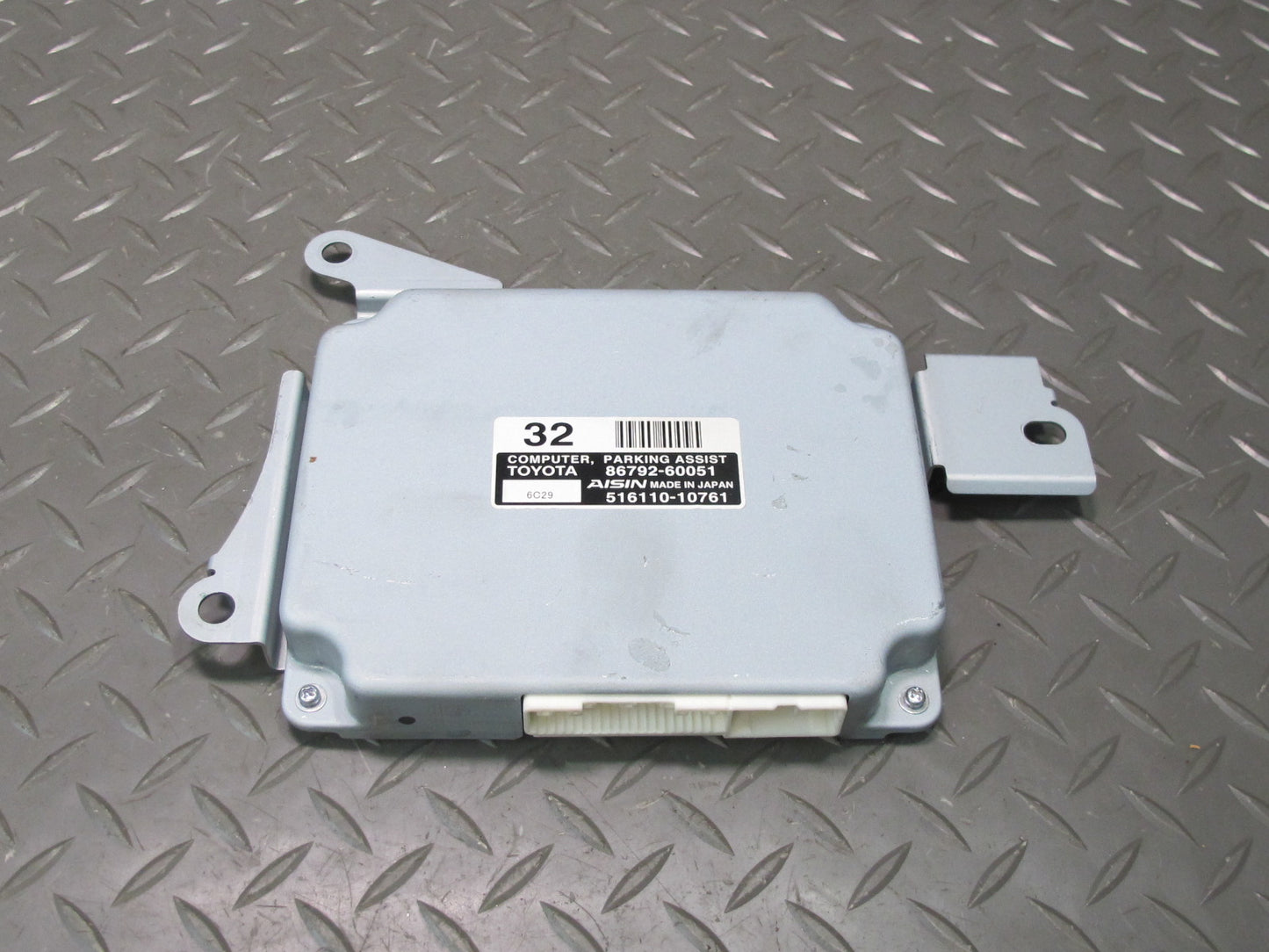 2003-2007 Lexus UZJ100L LX470 Parking Assist Control Module 86792-60050