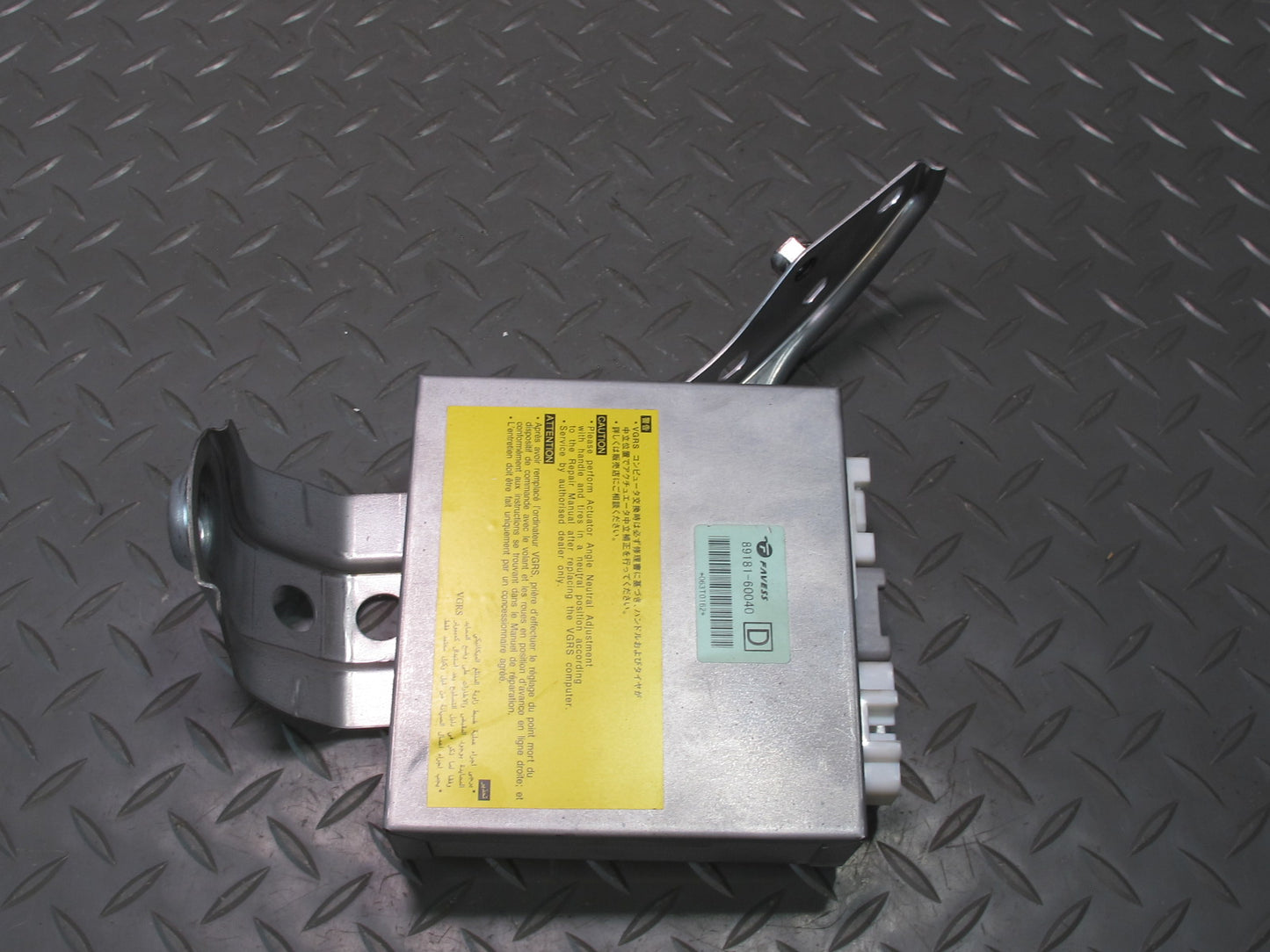 2006-2007 Lexus UZJ100L LX470 Steering Control Module 89181-60040