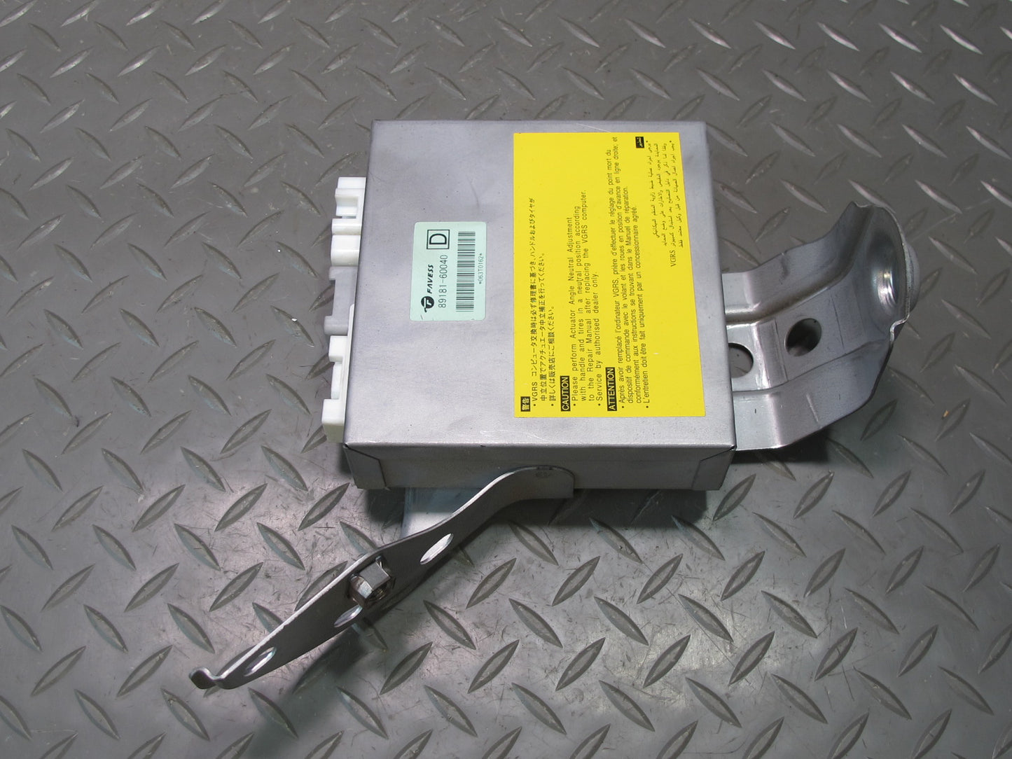 2006-2007 Lexus UZJ100L LX470 Steering Control Module 89181-60040