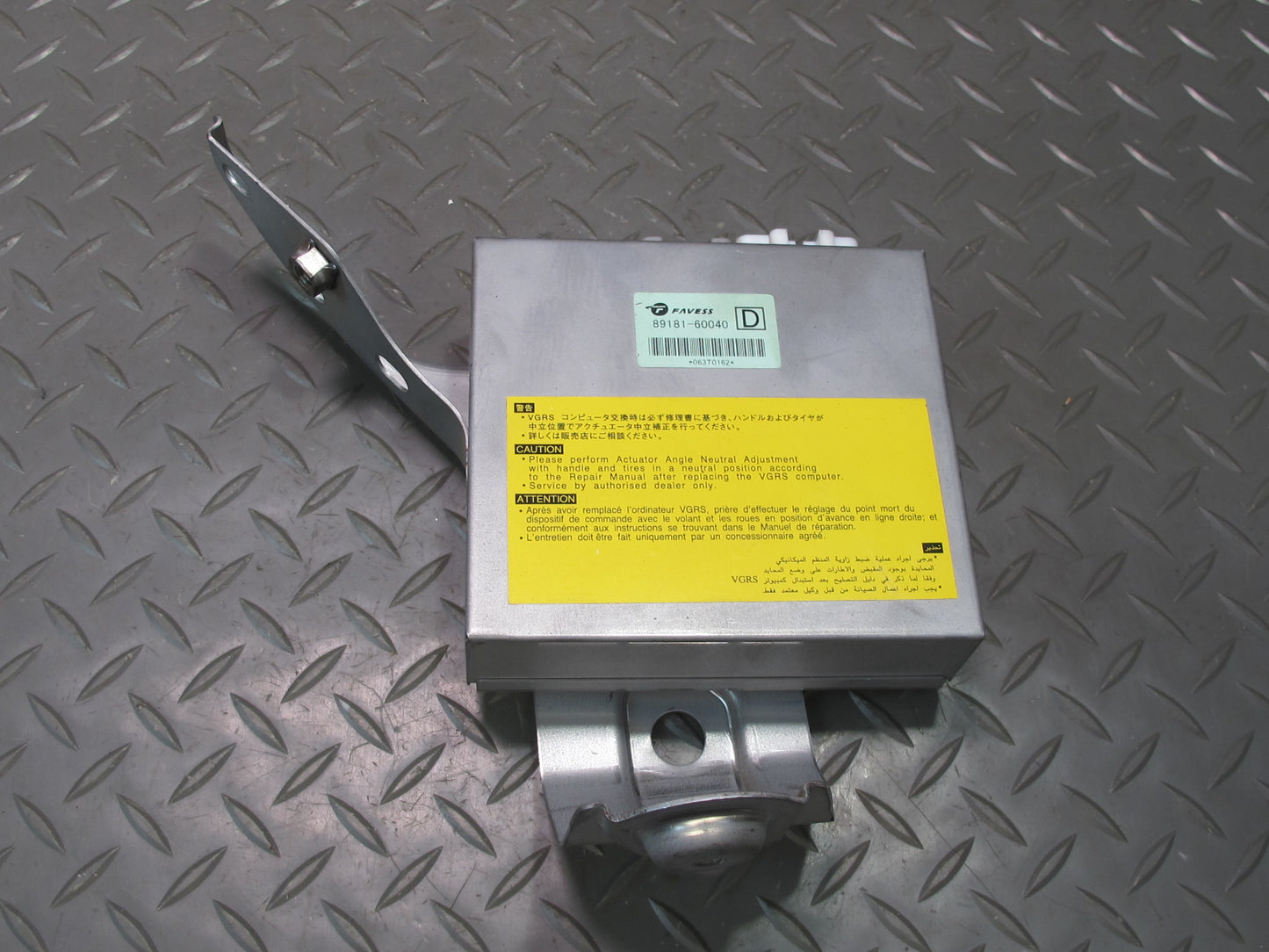 2006-2007 Lexus UZJ100L LX470 Steering Control Module 89181-60040