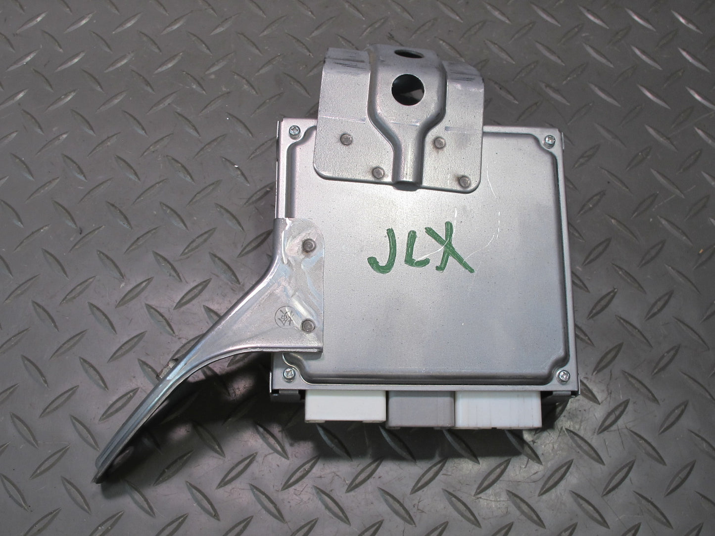 2006-2007 Lexus UZJ100L LX470 Steering Control Module 89181-60040