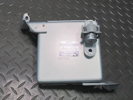 2003-2007 Lexus UZJ100L LX470 Suspension Control Computer Module 89290-60040
