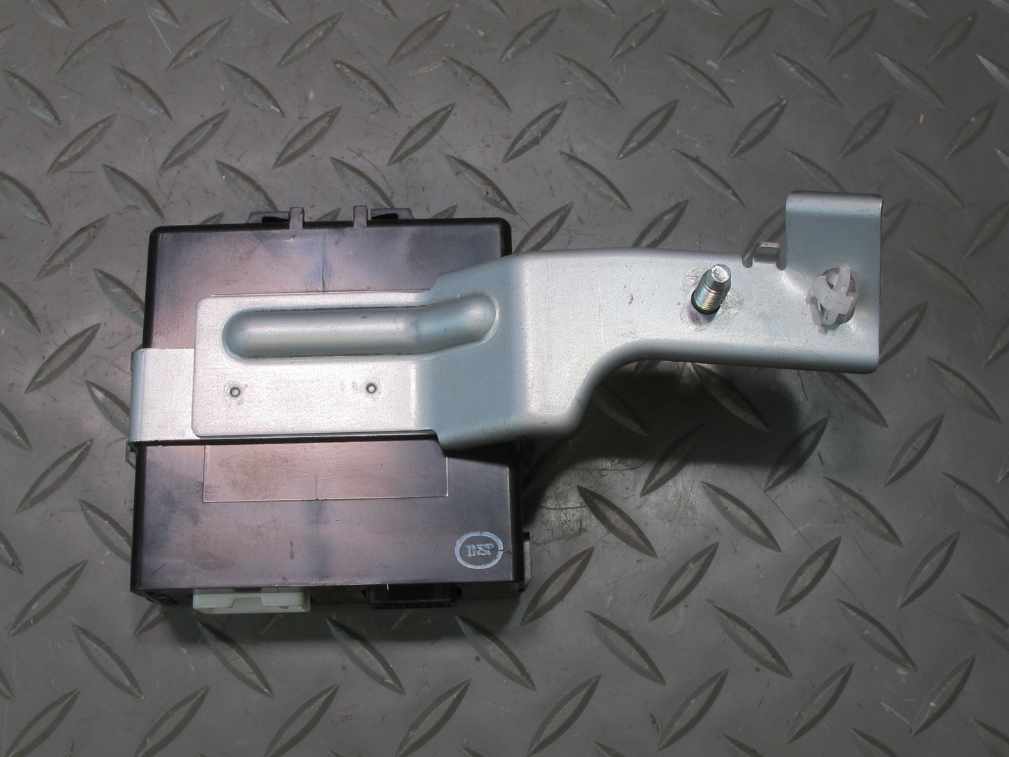 2006-2007 Lexus UZJ100L LX470 TPMS Tire Pressure Monitor Control Module