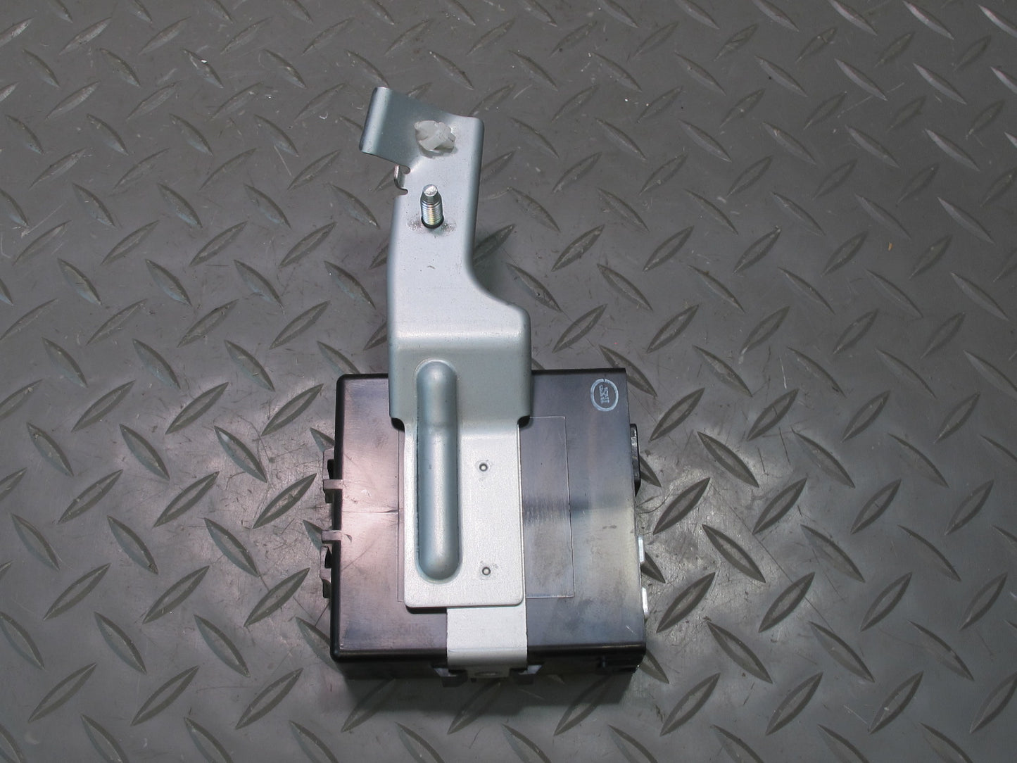 2006-2007 Lexus UZJ100L LX470 TPMS Tire Pressure Monitor Control Module