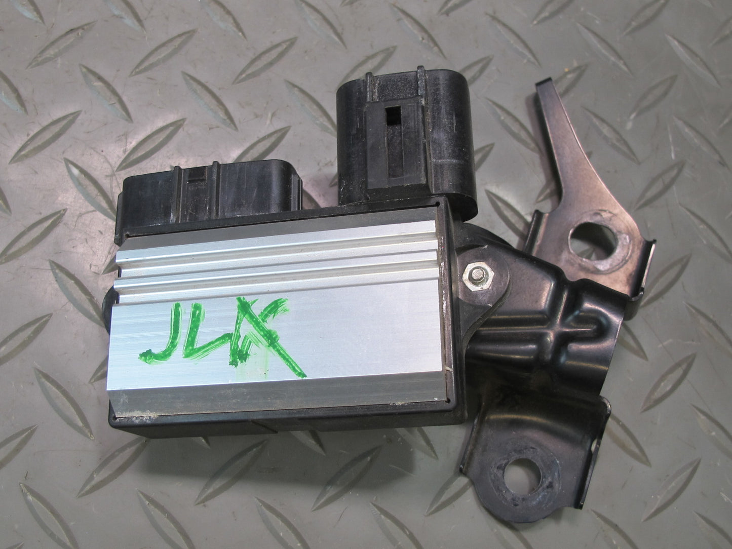 2006-2007 Lexus UZJ100L LX470 Air Injection Control Module 89580-60030