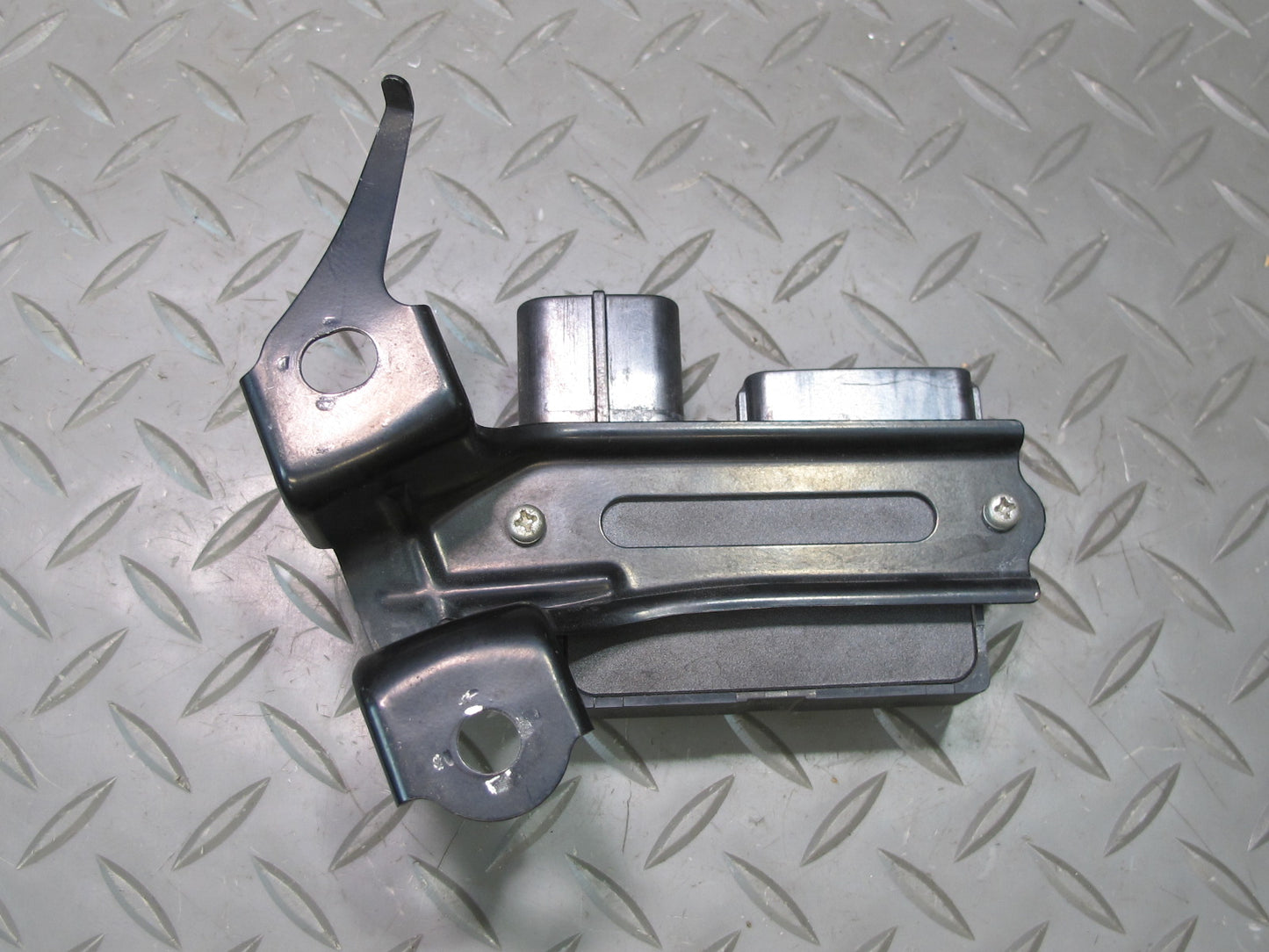 2006-2007 Lexus UZJ100L LX470 Air Injection Control Module 89580-60030