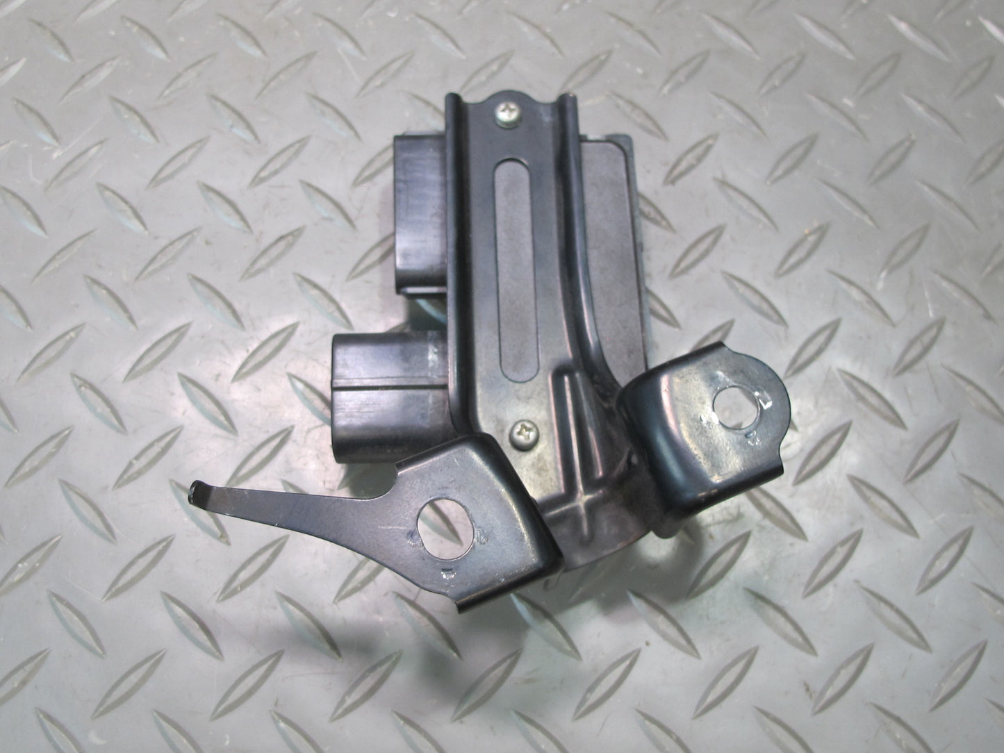 2006-2007 Lexus UZJ100L LX470 Air Injection Control Module 89580-60030