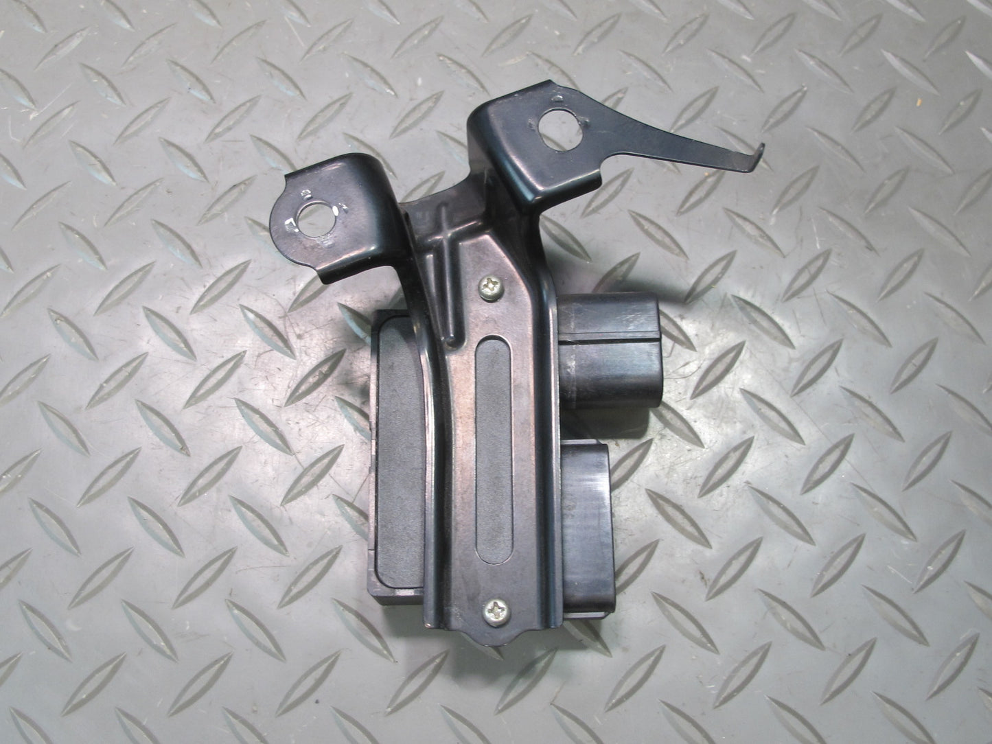 2006-2007 Lexus UZJ100L LX470 Air Injection Control Module 89580-60030